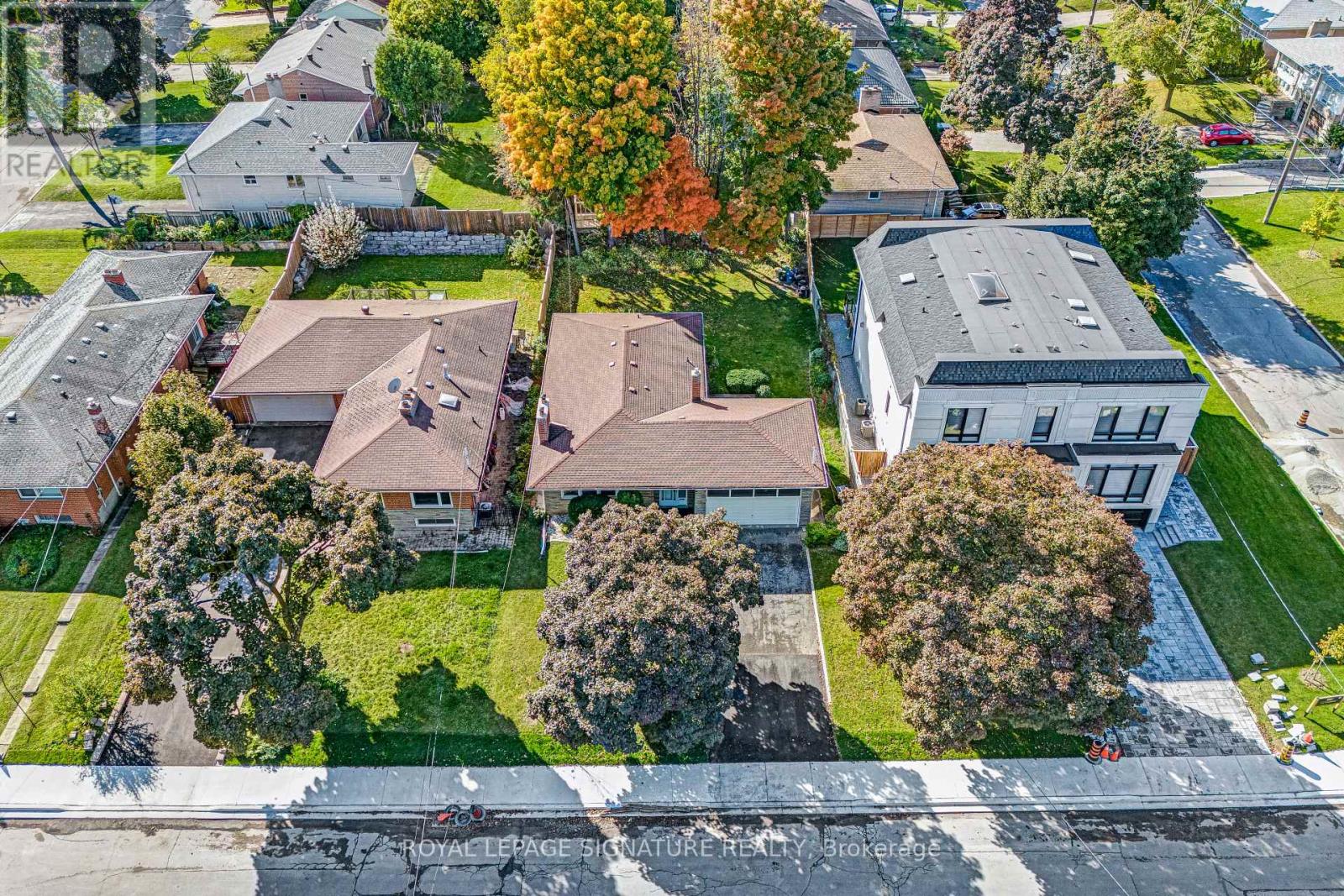 186 Burbank Drive, Toronto (Bayview Village), Ontario  M2K 1P4 - Photo 35 - C12412164