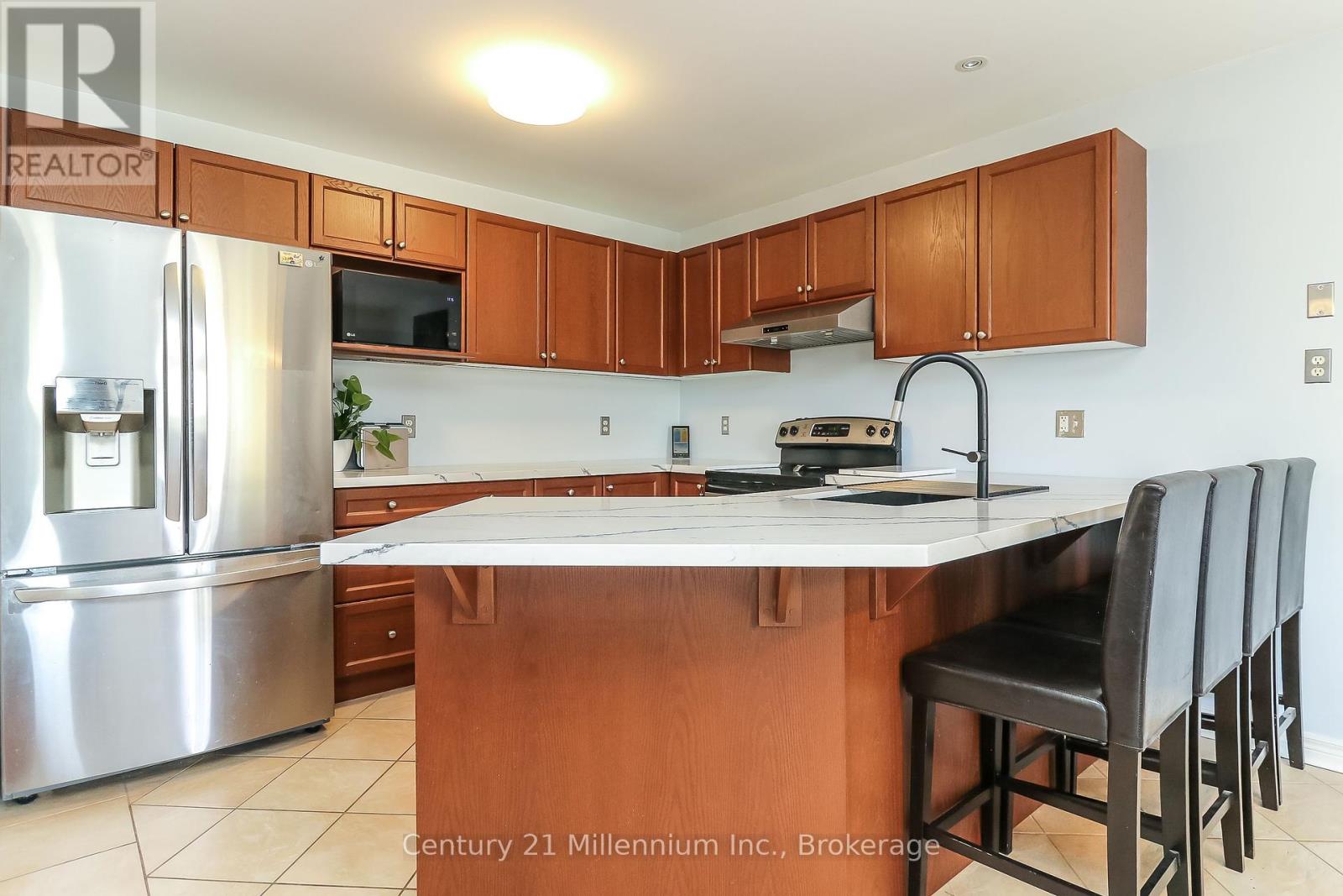 140 Constance Boulevard, Wasaga Beach, Ontario  L9Z 2Y4 - Photo 13 - S12023308