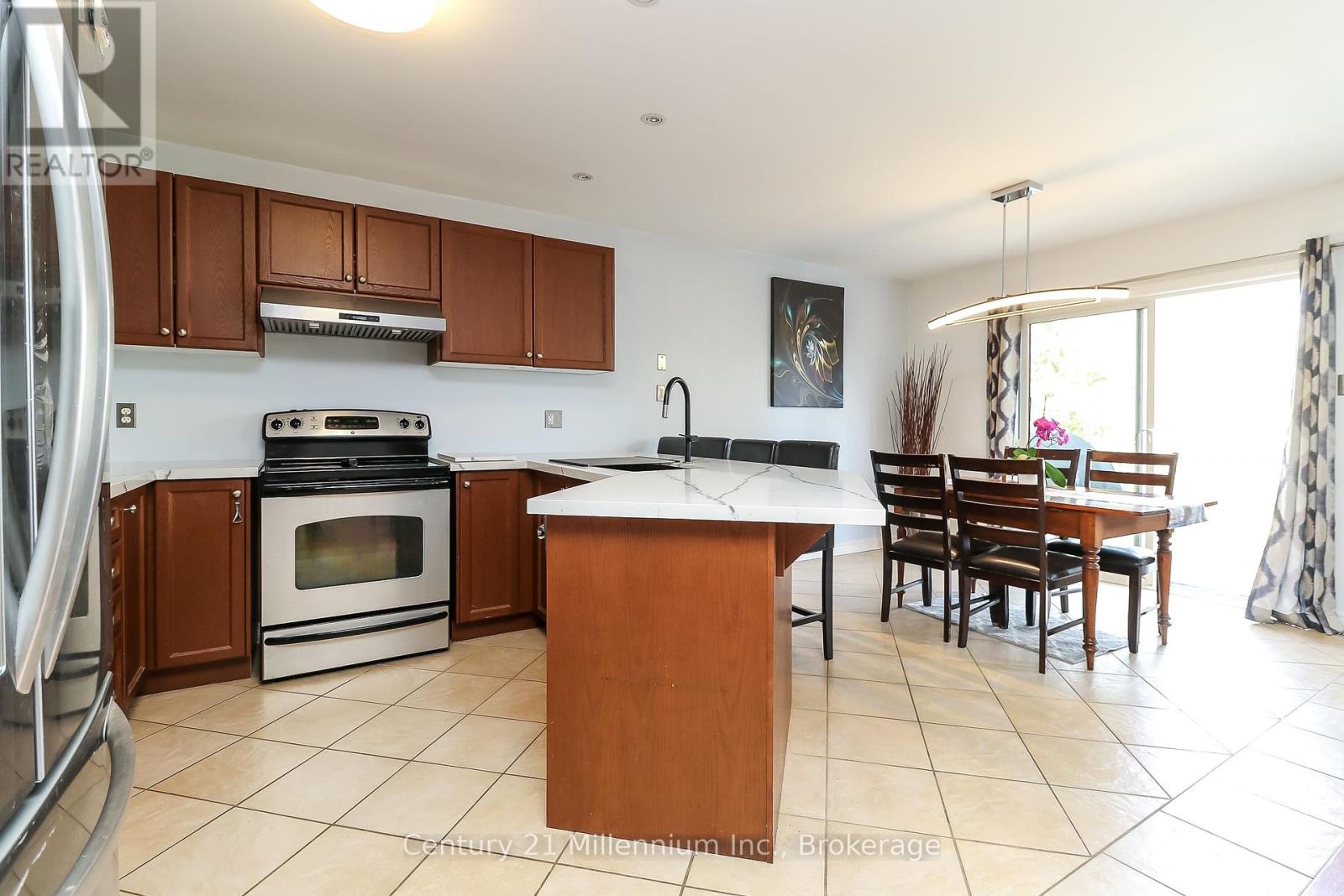 140 Constance Boulevard, Wasaga Beach, Ontario  L9Z 2Y4 - Photo 11 - S12023308