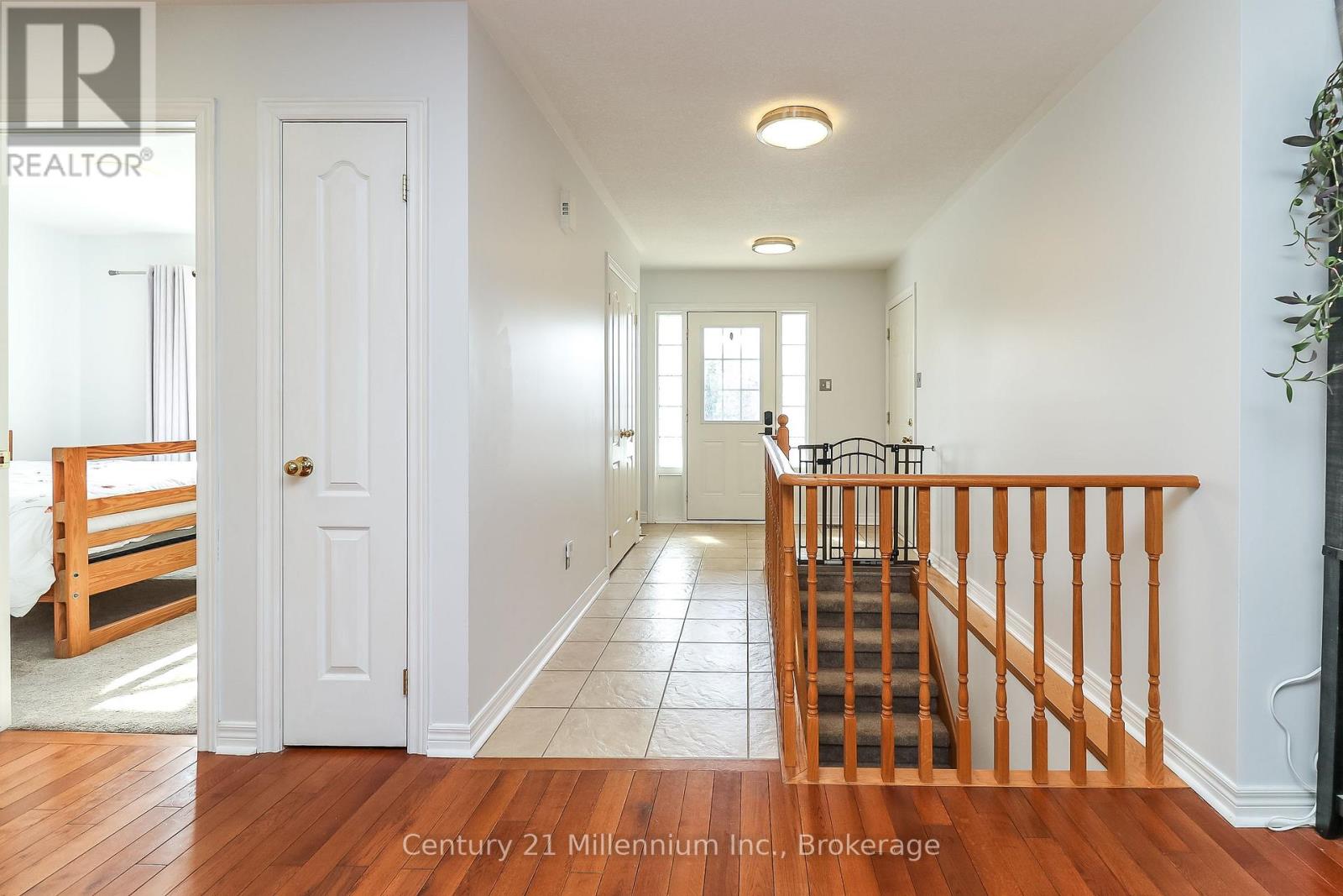 140 Constance Boulevard, Wasaga Beach, Ontario  L9Z 2Y4 - Photo 4 - S12023308