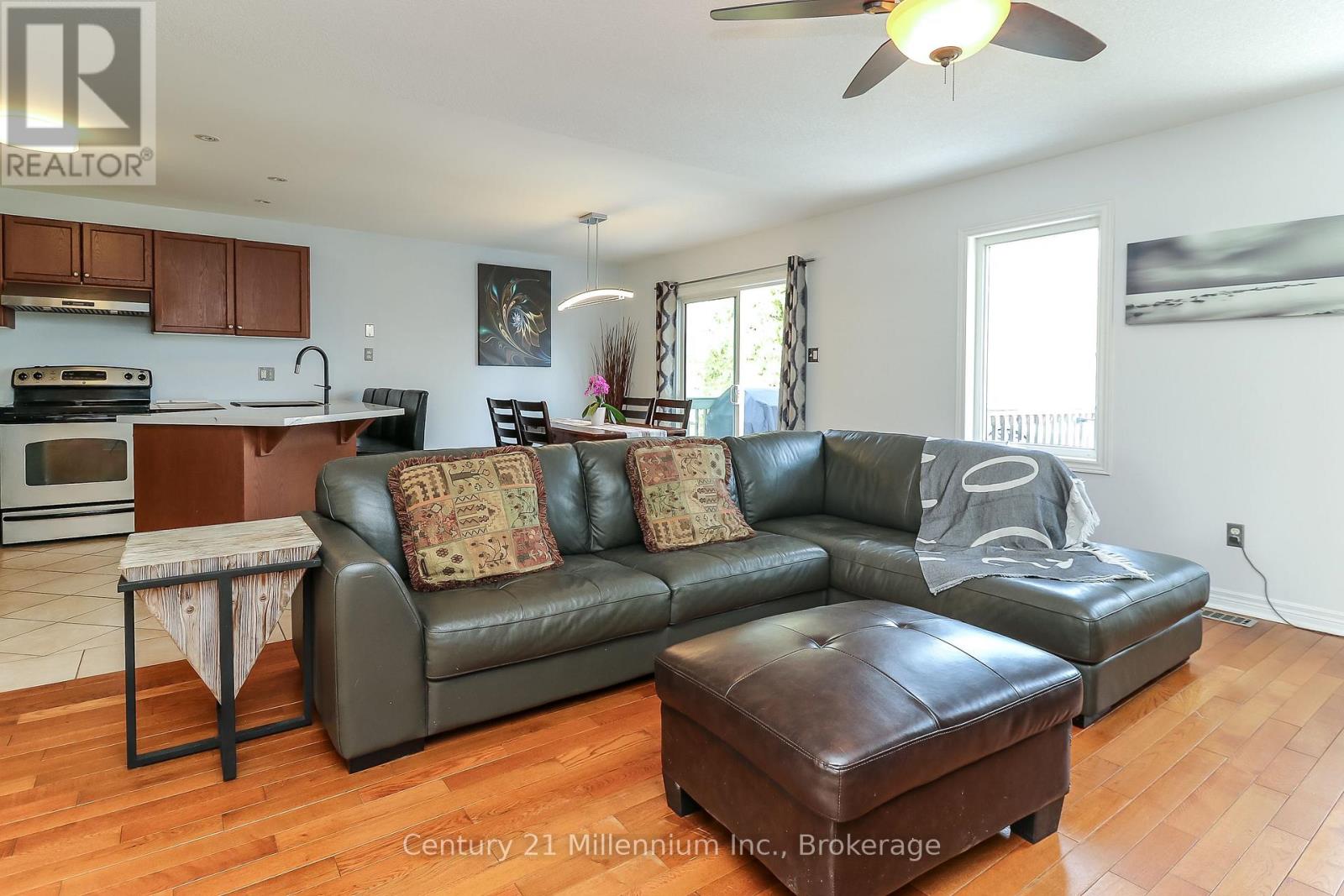 140 Constance Boulevard, Wasaga Beach, Ontario  L9Z 2Y4 - Photo 7 - S12023308