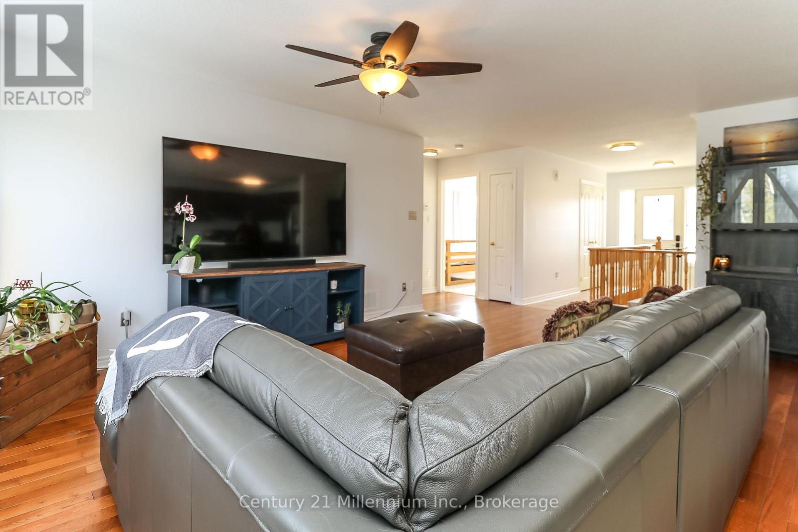 140 Constance Boulevard, Wasaga Beach, Ontario  L9Z 2Y4 - Photo 9 - S12023308