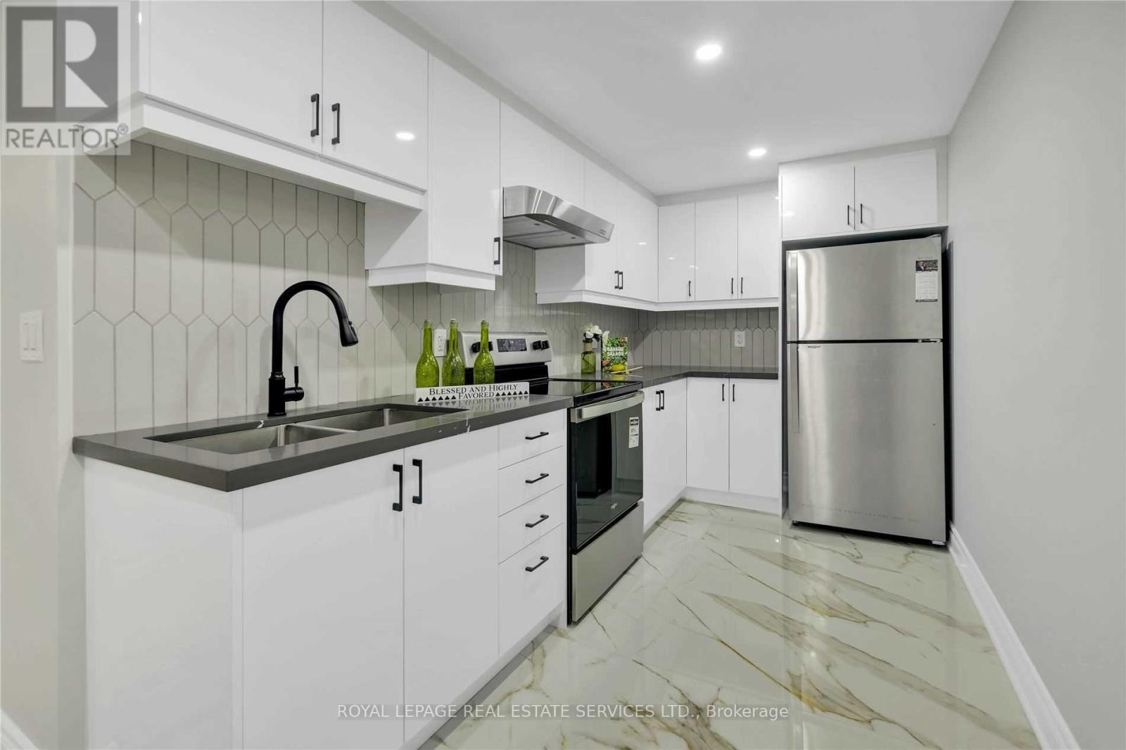 Lower - 40 D'arcy Magee Crescent, Toronto, Ontario  M1C 2T5 - Photo 2 - E12412075