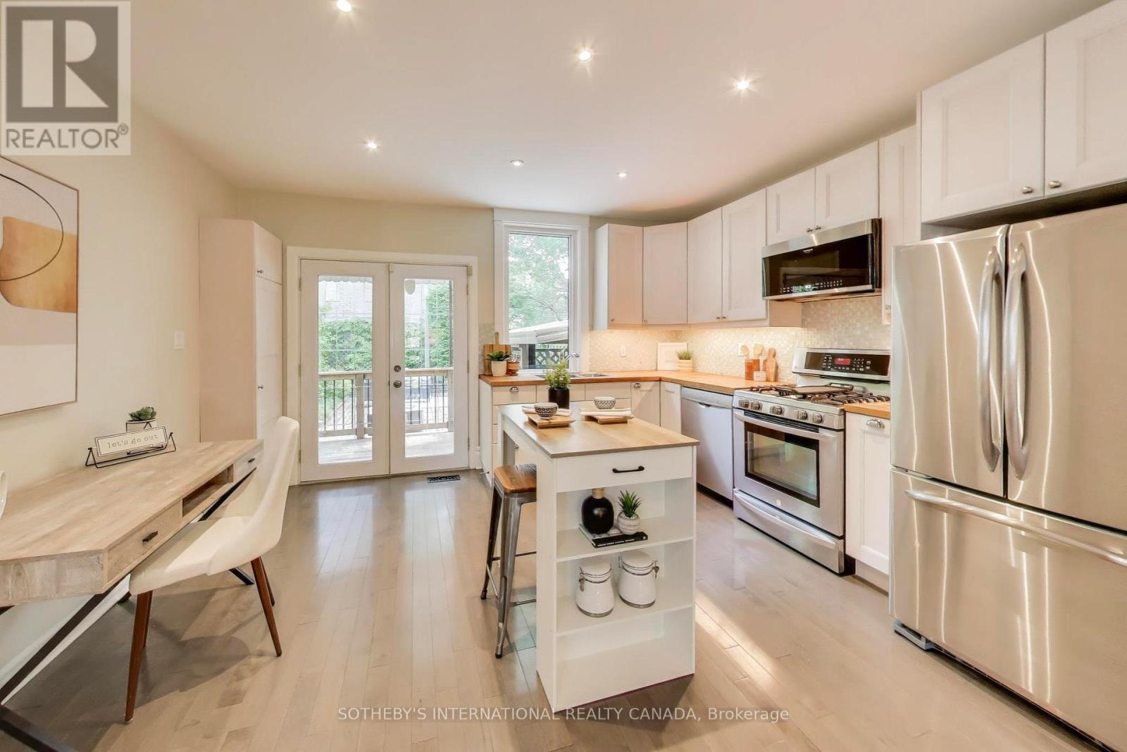 159 Glenmount Park Road, Toronto, Ontario  M4E 2N3 - Photo 12 - E12412128
