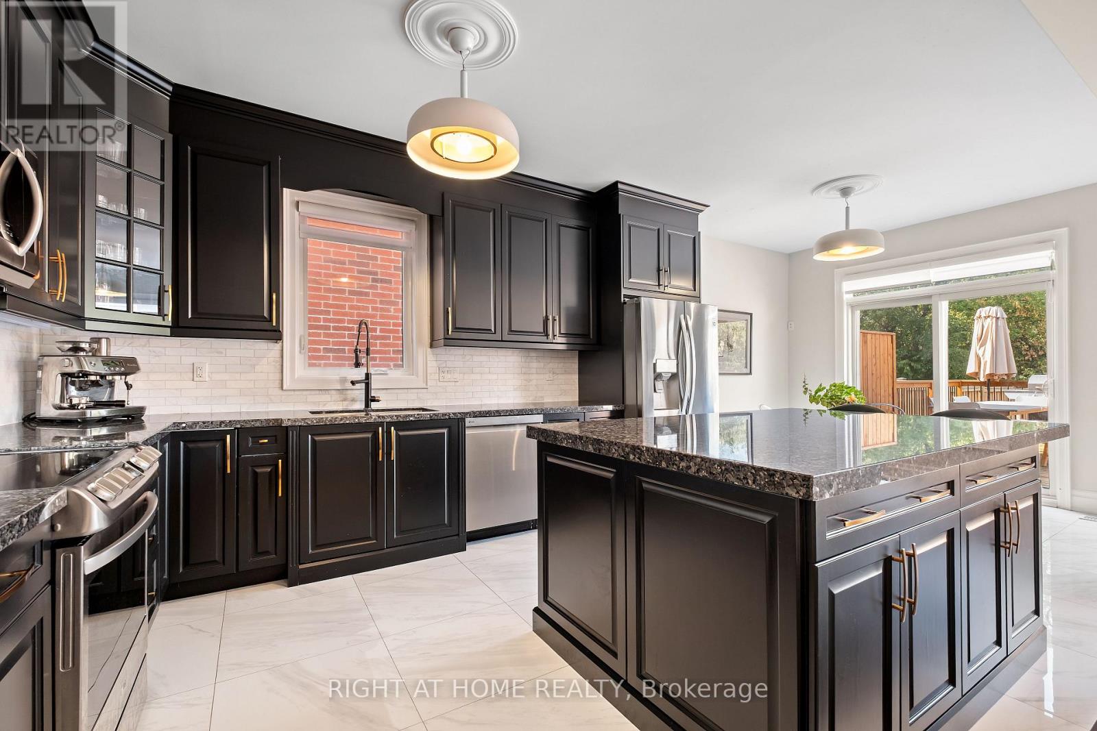 20b Leafield Street, Toronto, Ontario  M1W 2T2 - Photo 14 - E12412140