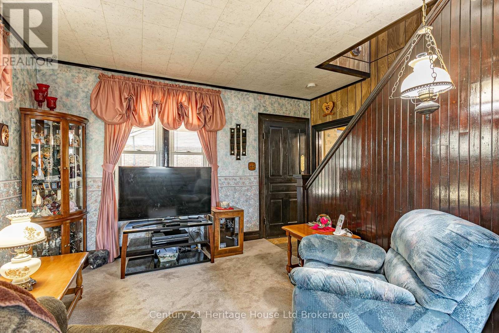 127 Clarke Street N, Woodstock, Ontario  N4S 7M6 - Photo 5 - X12412280