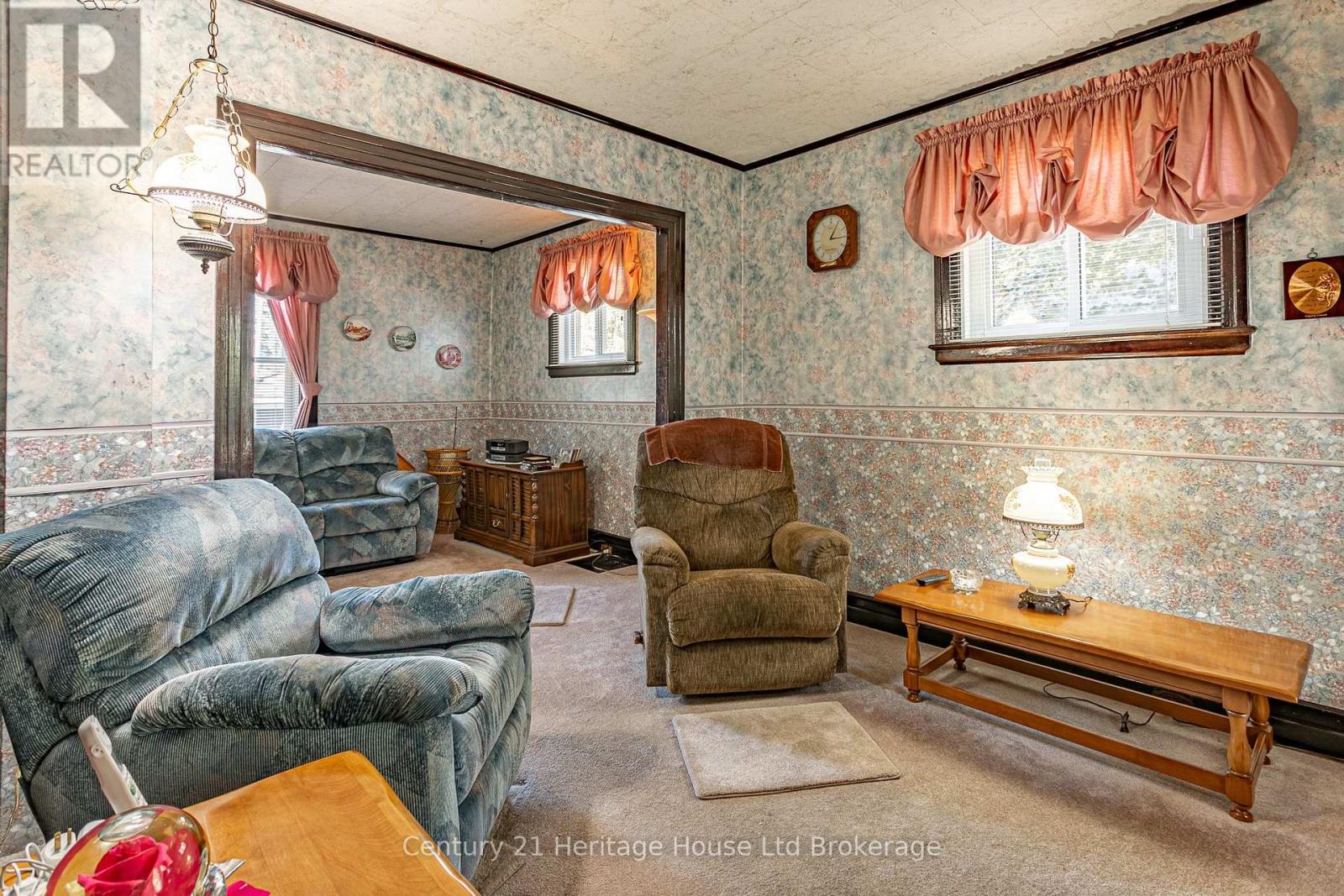 127 Clarke Street N, Woodstock, Ontario  N4S 7M6 - Photo 6 - X12412280