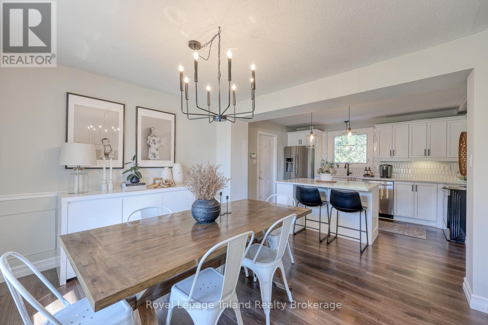 1 Brickwood Boulevard, Ingersoll, Ontario  N5C 3S1 - Photo 12 - X12412285