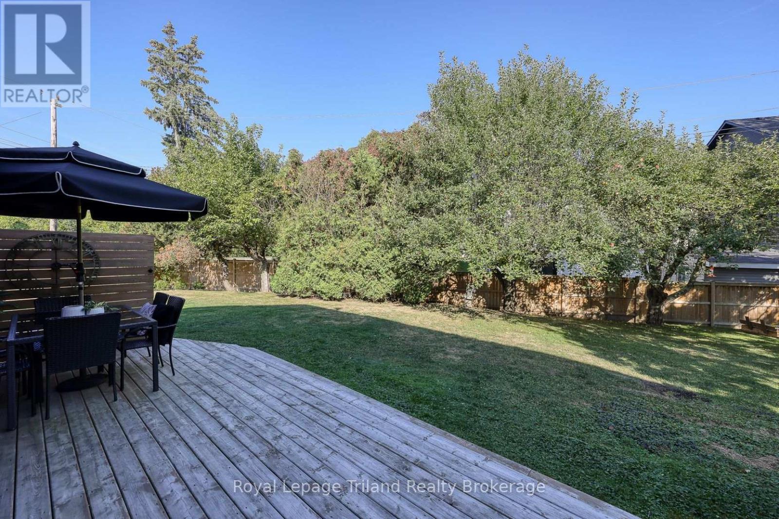 1 Brickwood Boulevard, Ingersoll, Ontario  N5C 3S1 - Photo 39 - X12412285