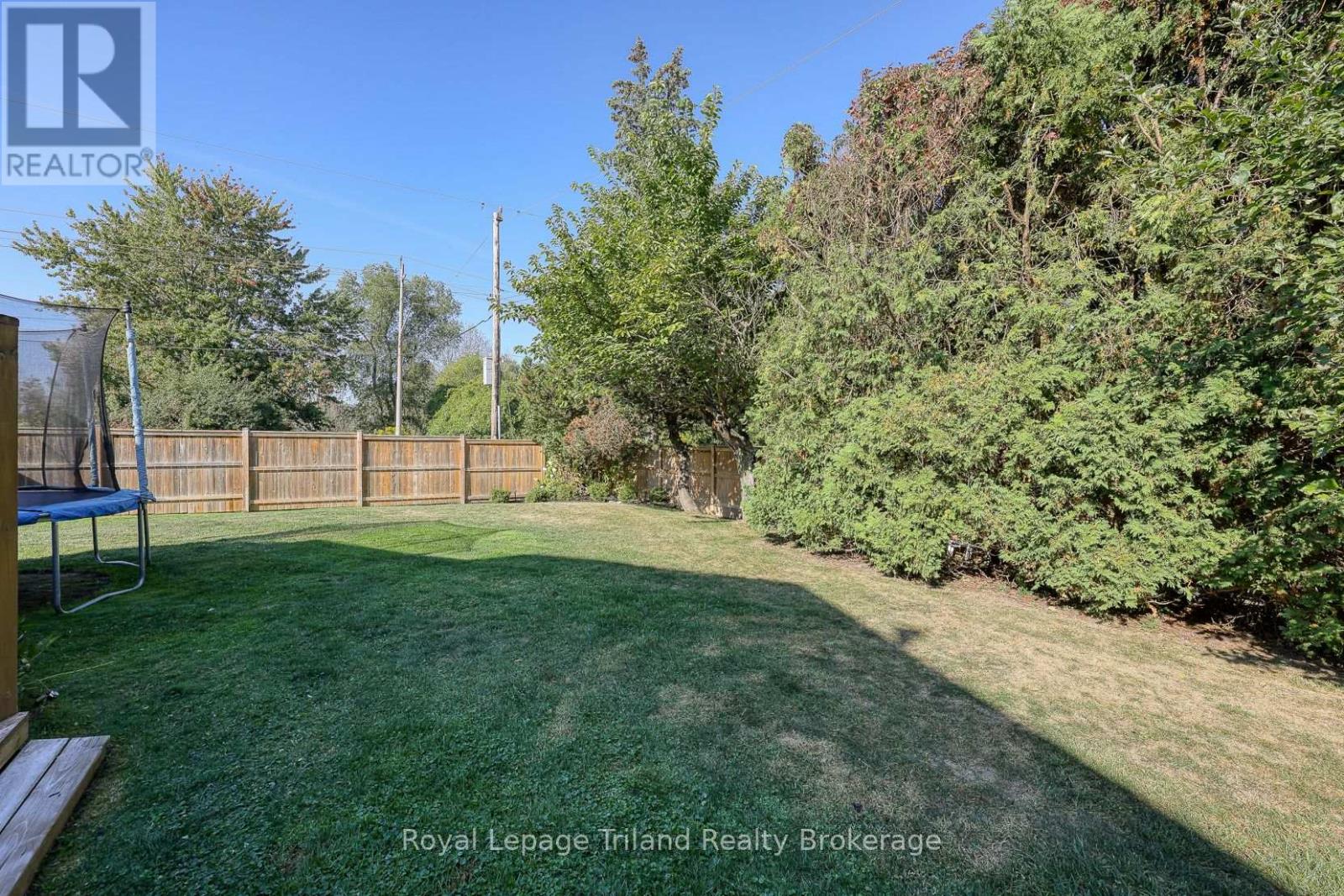 1 Brickwood Boulevard, Ingersoll, Ontario  N5C 3S1 - Photo 40 - X12412285