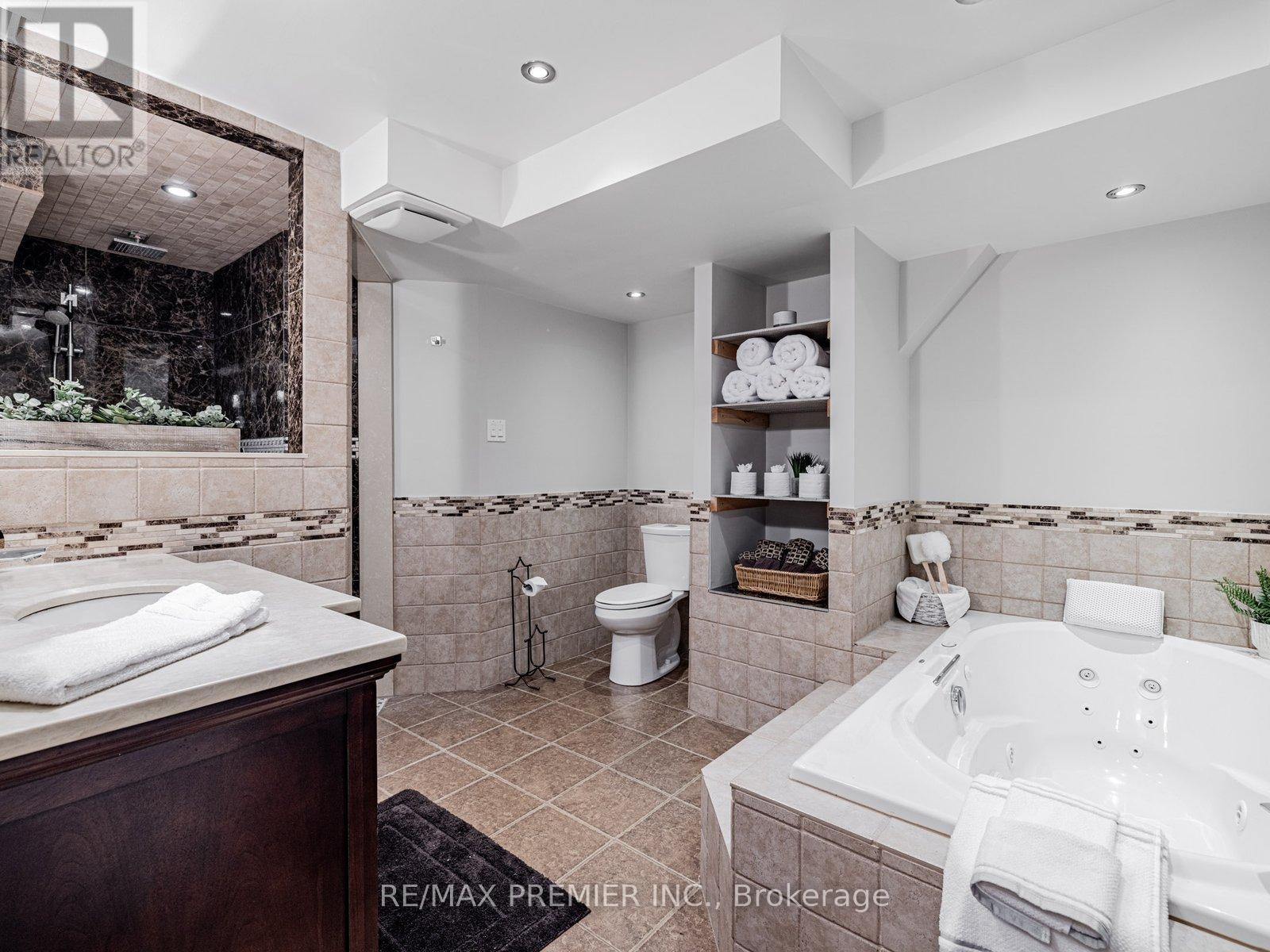 118 Tunbridge Road, Barrie, Ontario  L4M 6T1 - Photo 28 - S12412100