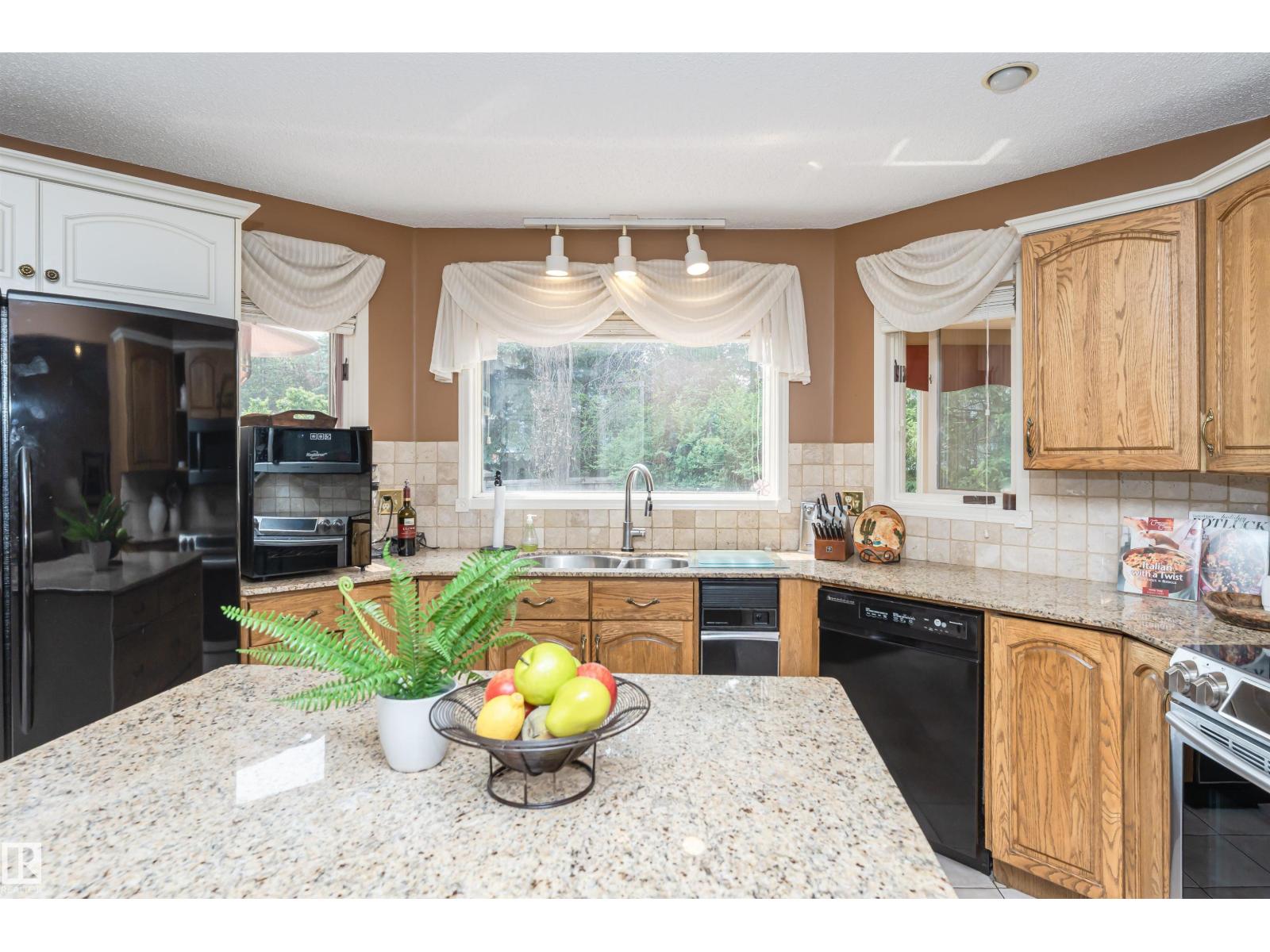 32 West Point Wd Nw, Edmonton, Alberta  T5T 5N5 - Photo 13 - E4458331