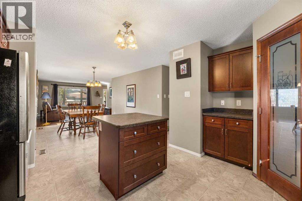 1509 16 Street, Didsbury, Alberta  T0M 0W0 - Photo 6 - A2258127
