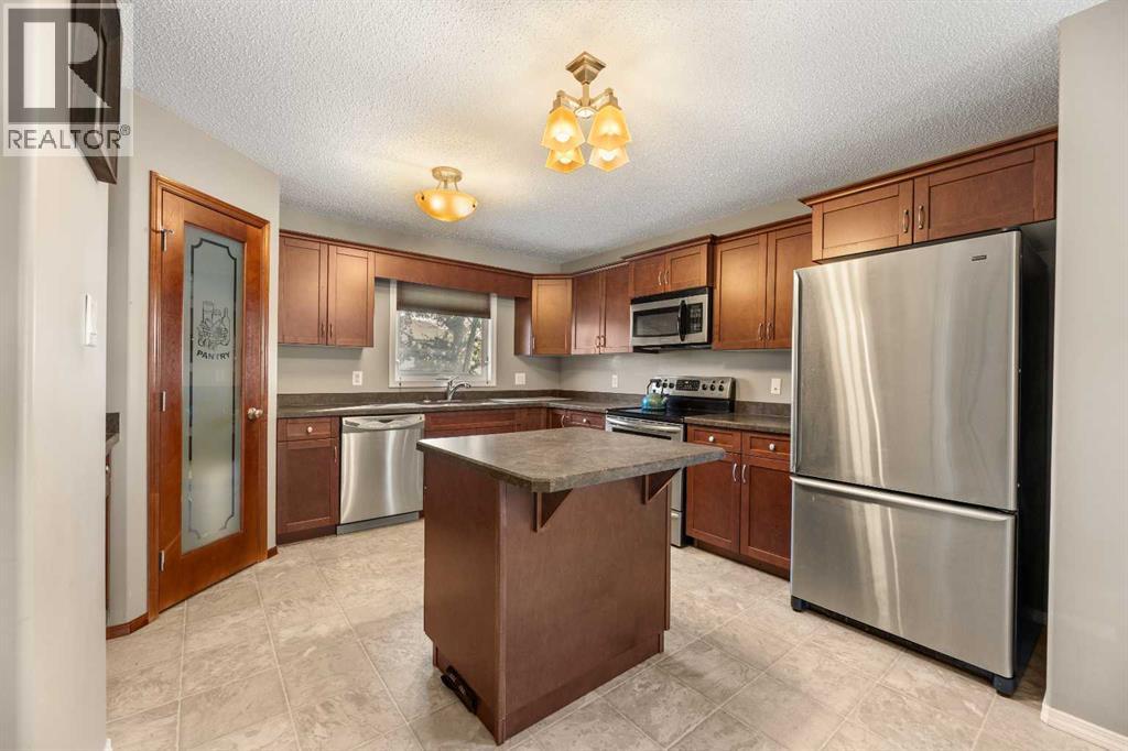 1509 16 Street, Didsbury, Alberta  T0M 0W0 - Photo 2 - A2258127