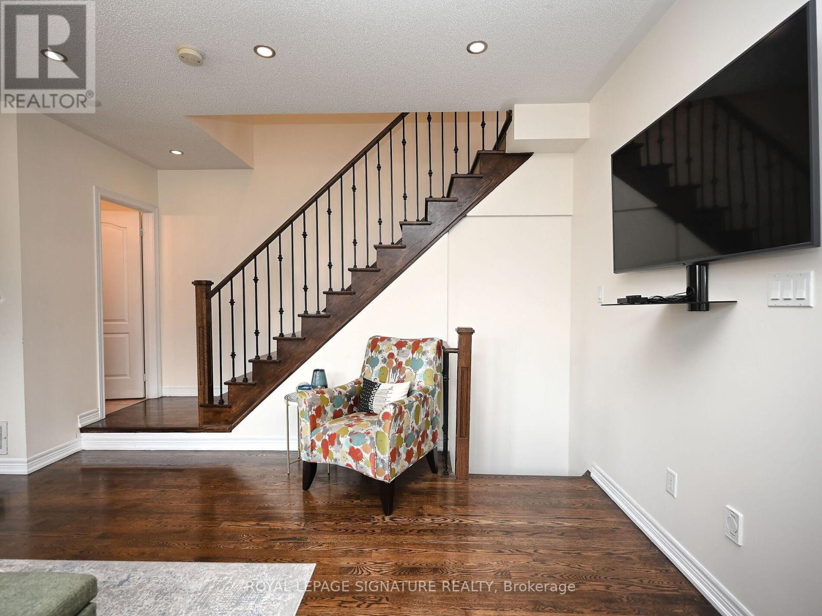 5523 Fudge Terrace, Mississauga, Ontario  L5M 0N3 - Photo 12 - W12412086