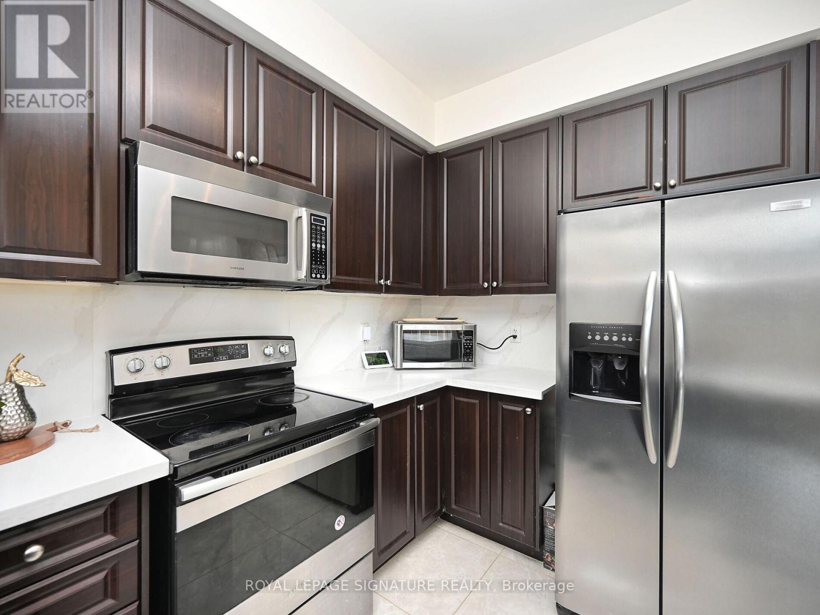 5523 Fudge Terrace, Mississauga, Ontario  L5M 0N3 - Photo 17 - W12412086
