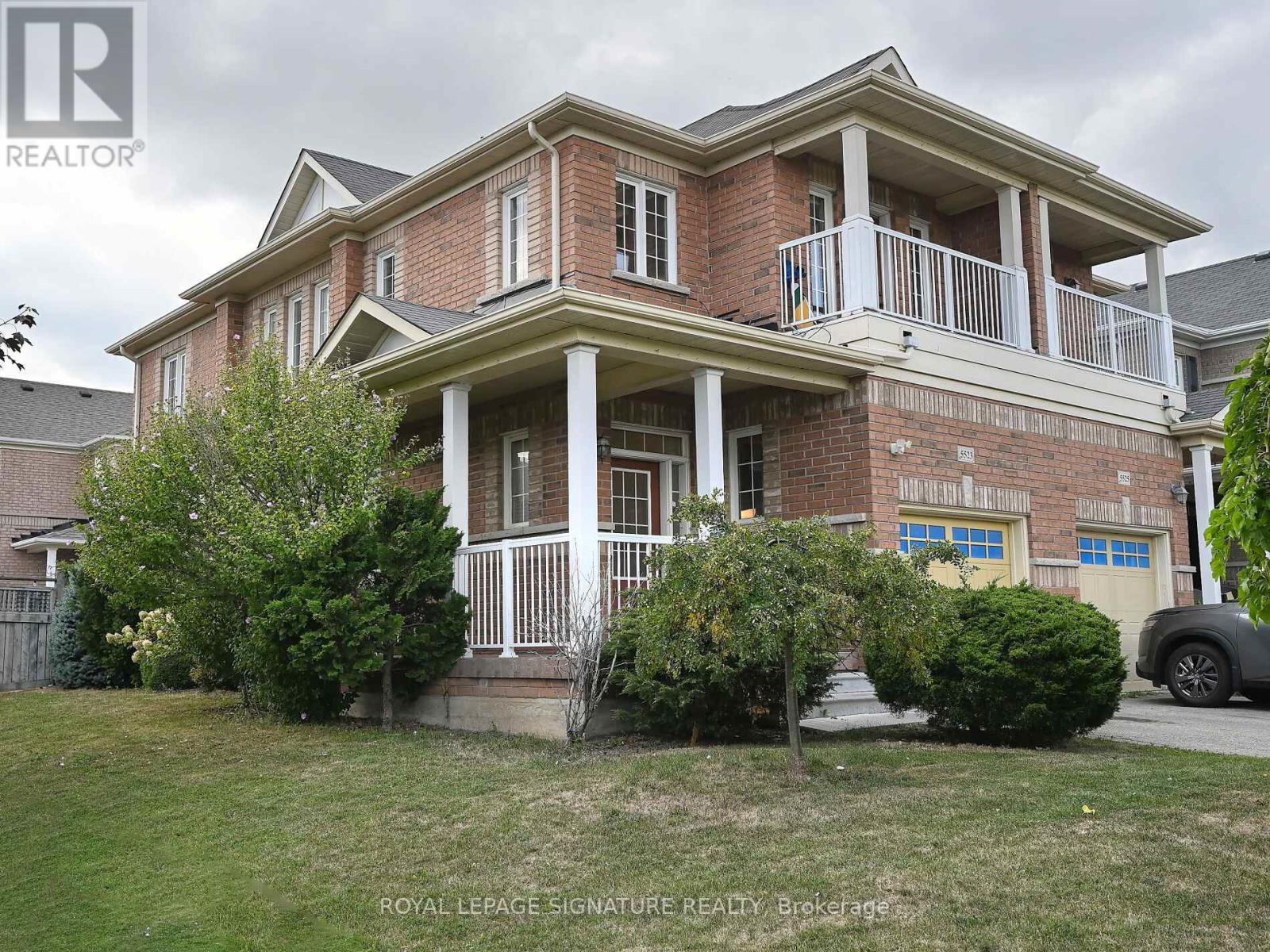 5523 Fudge Terrace, Mississauga, Ontario  L5M 0N3 - Photo 2 - W12412086