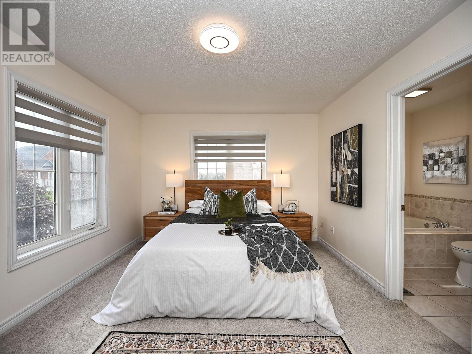5523 Fudge Terrace, Mississauga, Ontario  L5M 0N3 - Photo 23 - W12412086
