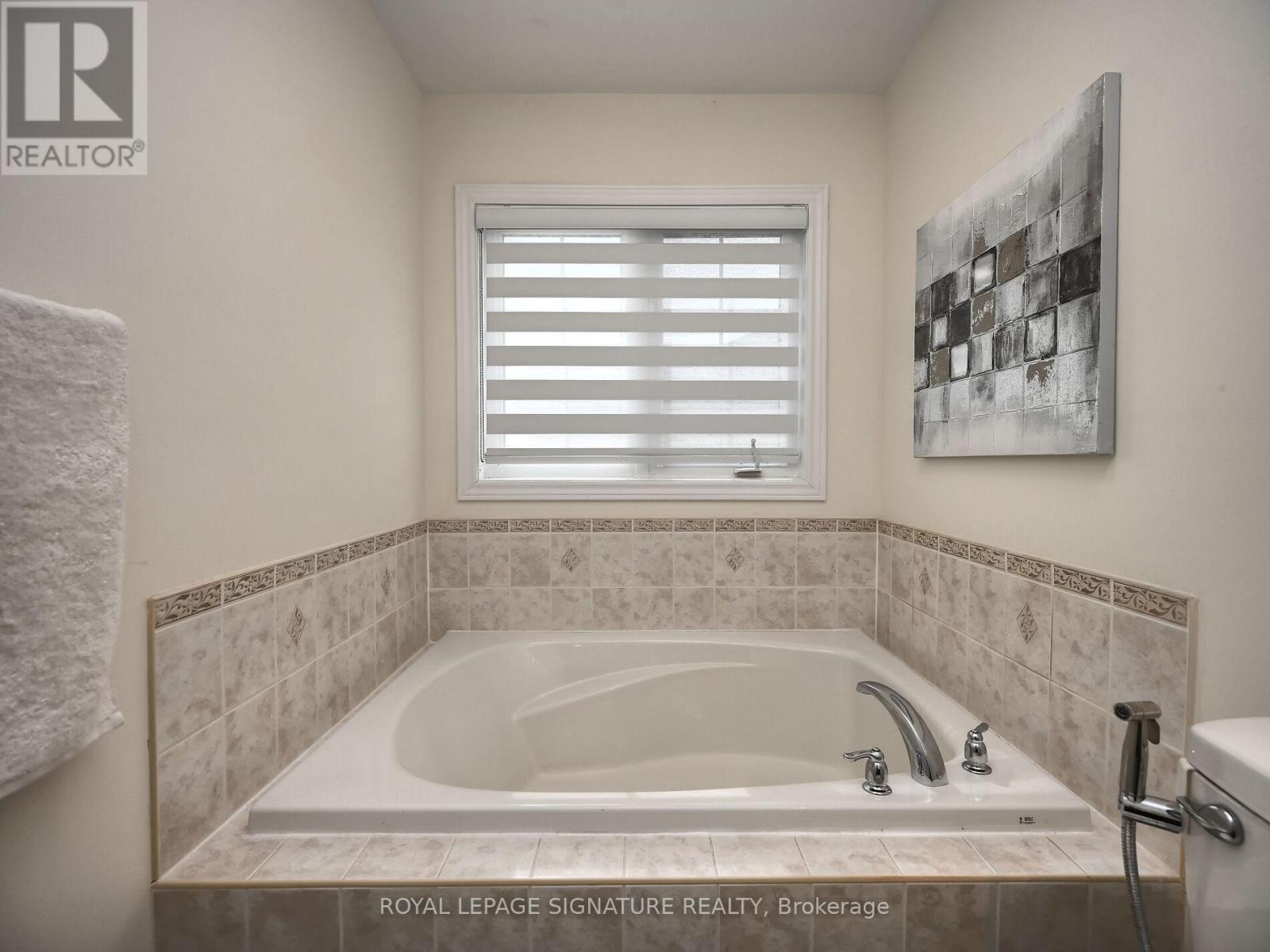 5523 Fudge Terrace, Mississauga, Ontario  L5M 0N3 - Photo 26 - W12412086