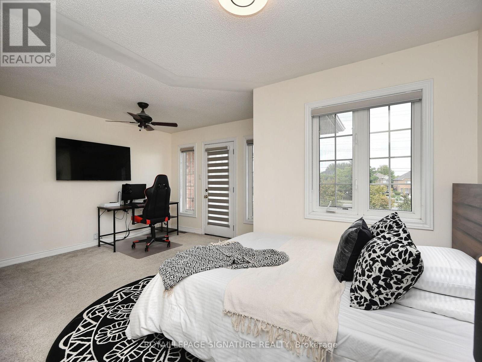 5523 Fudge Terrace, Mississauga, Ontario  L5M 0N3 - Photo 32 - W12412086