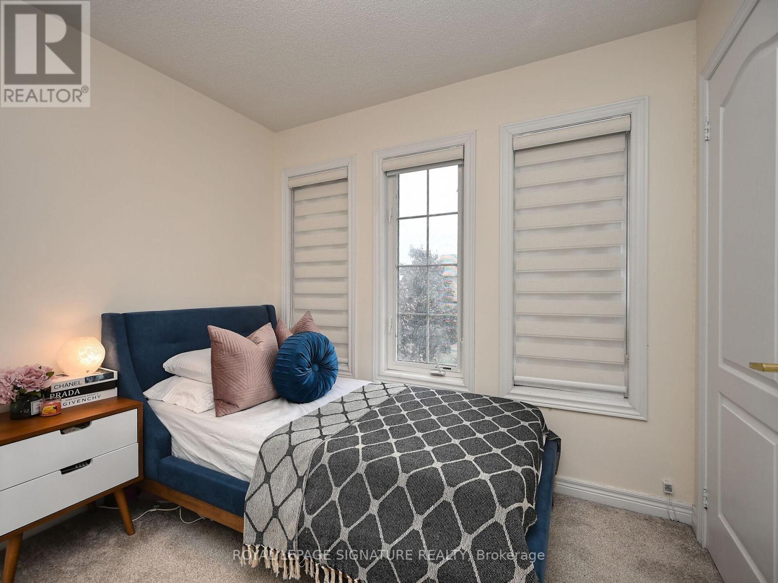 5523 Fudge Terrace, Mississauga, Ontario  L5M 0N3 - Photo 34 - W12412086