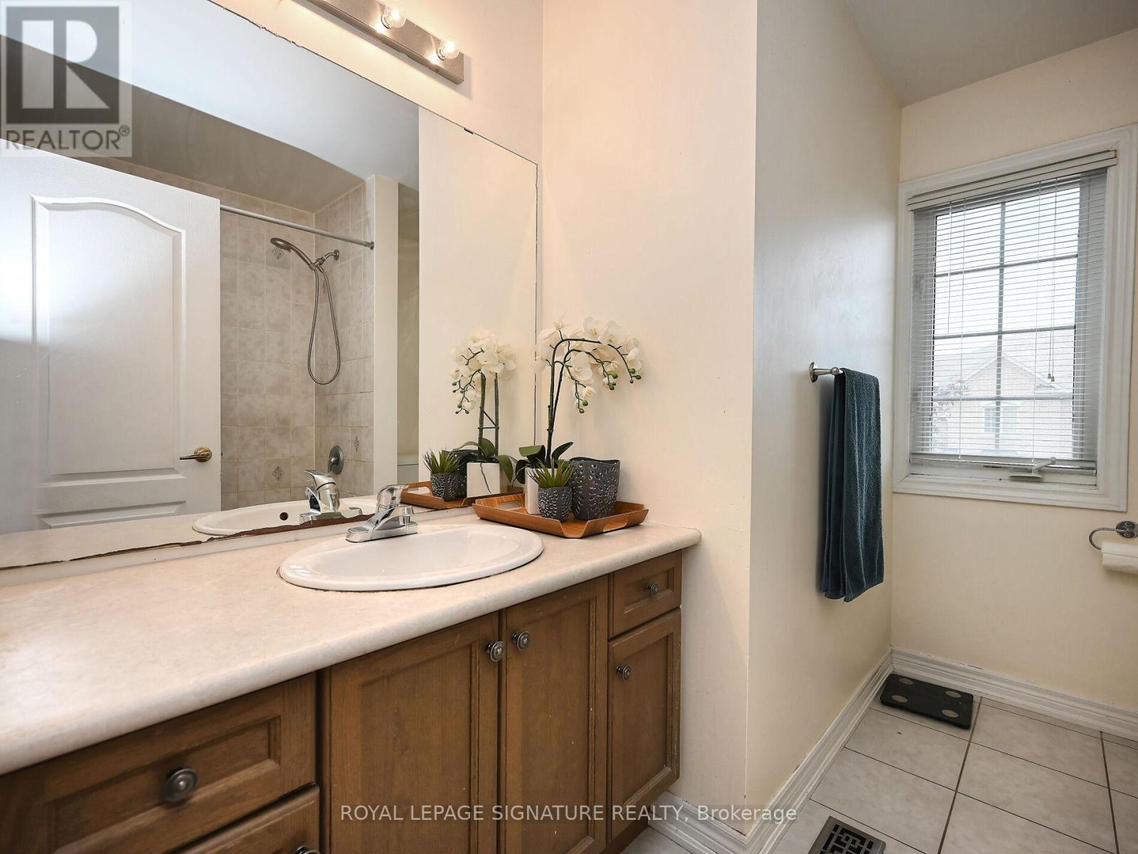 5523 Fudge Terrace, Mississauga, Ontario  L5M 0N3 - Photo 36 - W12412086