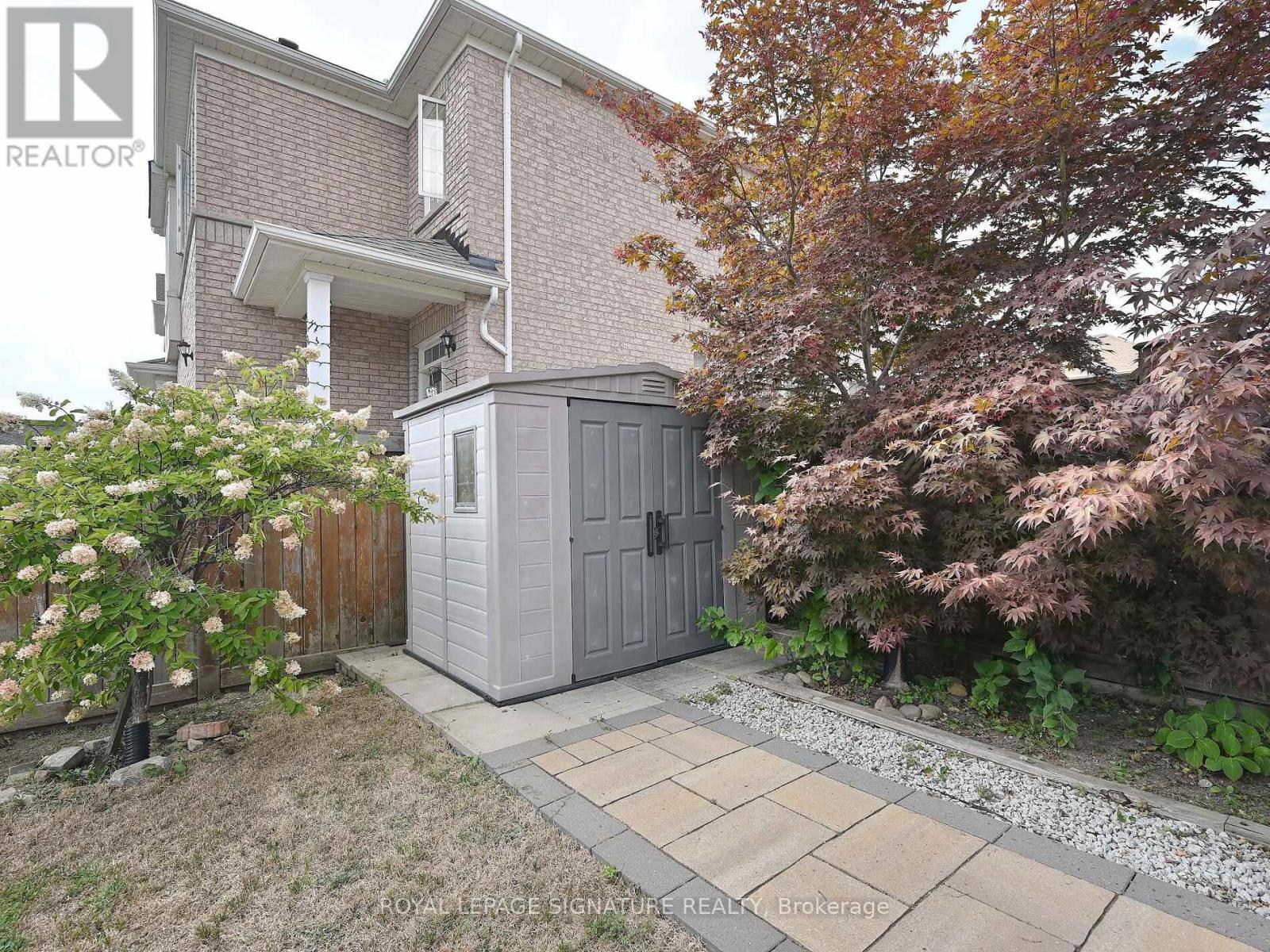 5523 Fudge Terrace, Mississauga, Ontario  L5M 0N3 - Photo 48 - W12412086