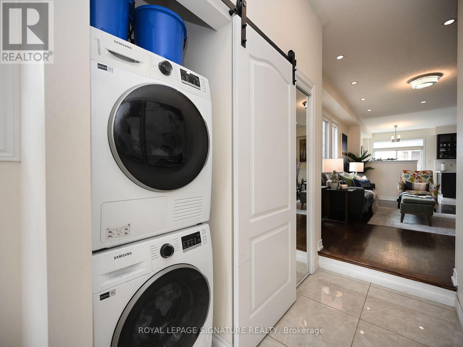 5523 Fudge Terrace, Mississauga, Ontario  L5M 0N3 - Photo 7 - W12412086