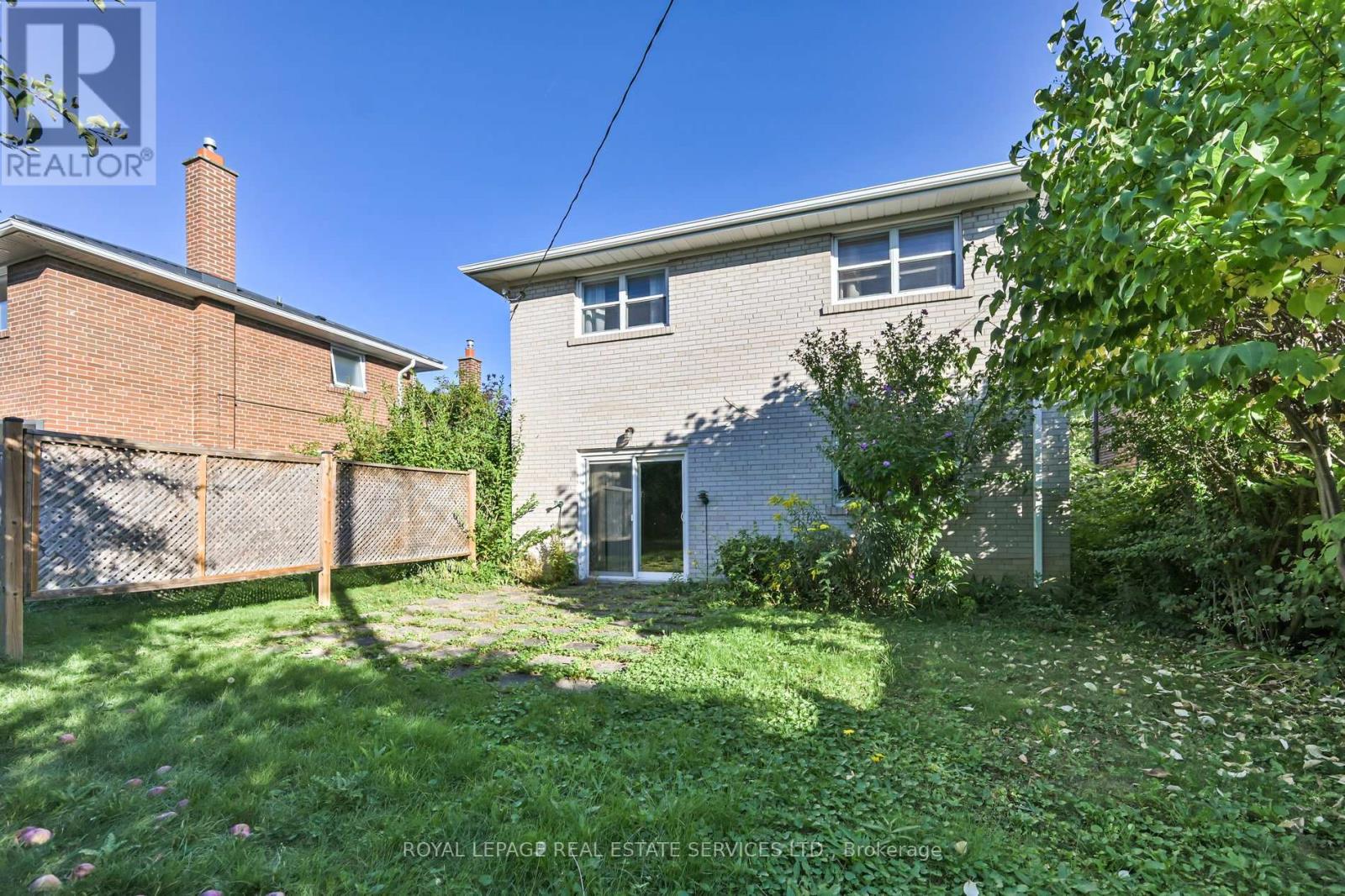 18 Torrington Drive, Toronto, Ontario  M9C 3V5 - Photo 31 - W12412122