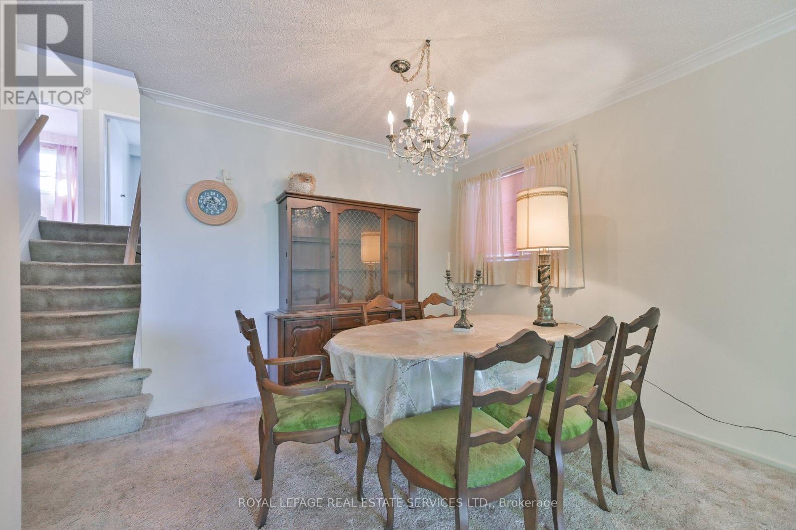 18 Torrington Drive, Toronto, Ontario  M9C 3V5 - Photo 8 - W12412122