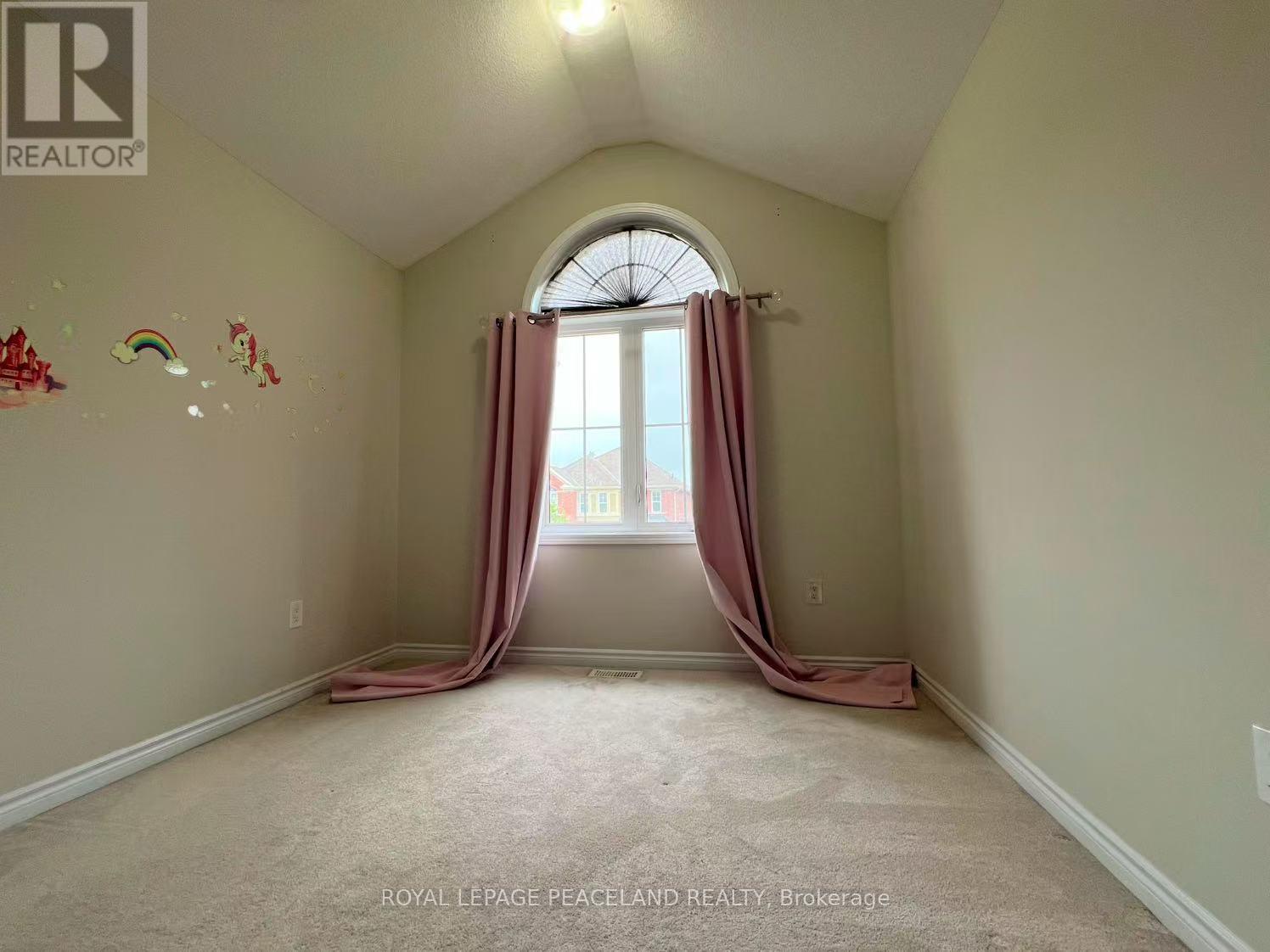 27 Leadenhall Road, Brampton, Ontario  L7A 4G4 - Photo 15 - W12412125