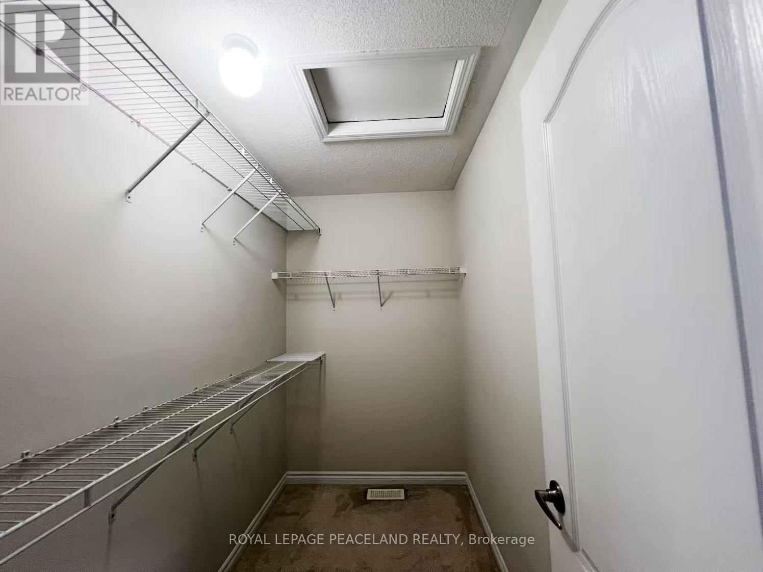 27 Leadenhall Road, Brampton, Ontario  L7A 4G4 - Photo 17 - W12412125