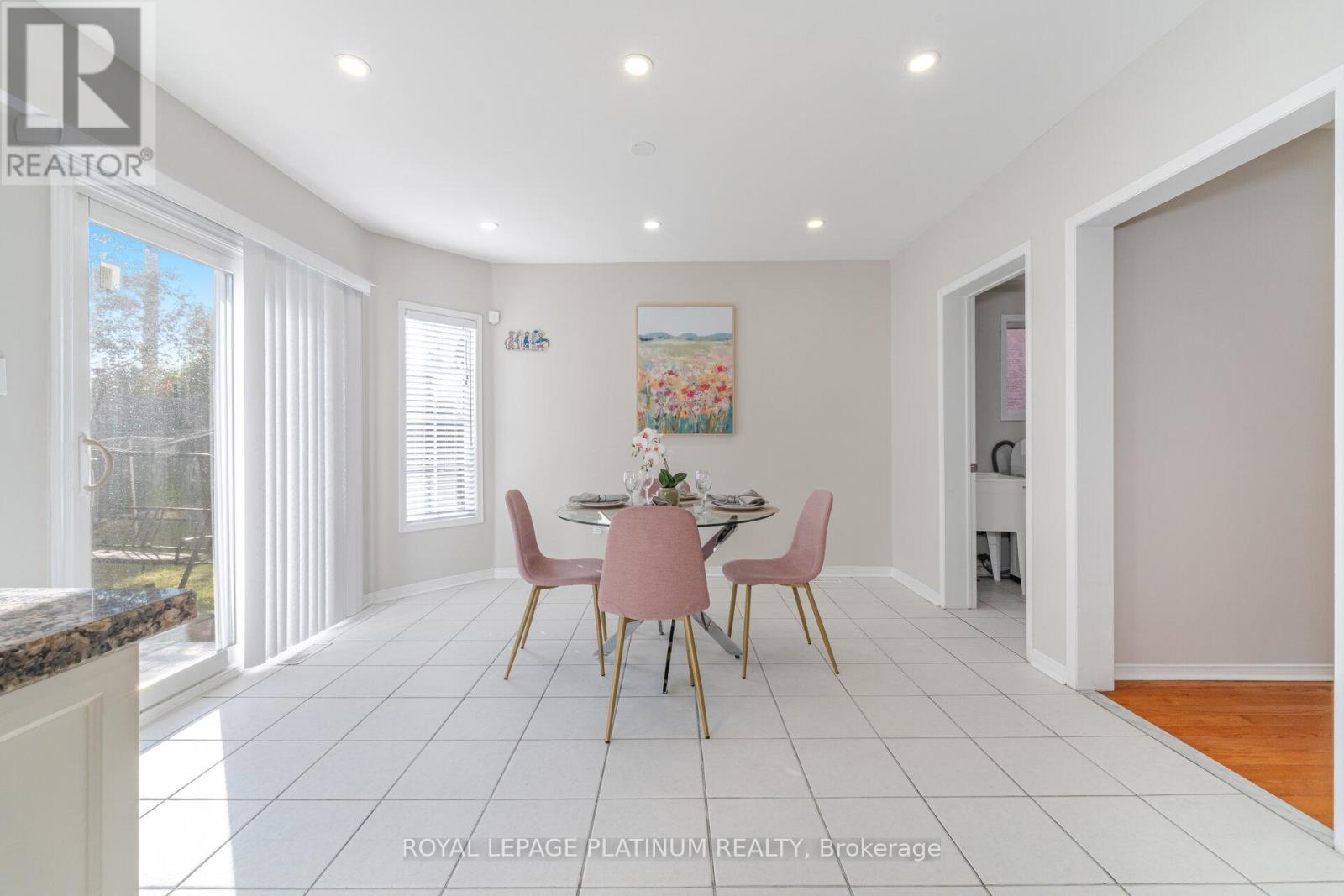 63 Culture Crescent, Brampton (Fletcher's Creek Village), Ontario  L6X 4X8 - Photo 16 - W12412137
