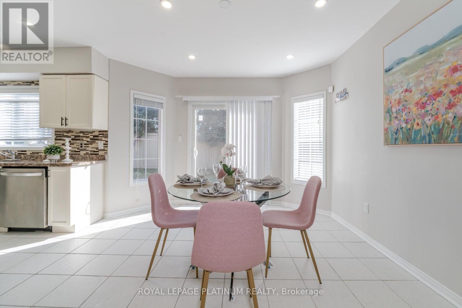 63 Culture Crescent, Brampton (Fletcher's Creek Village), Ontario  L6X 4X8 - Photo 17 - W12412137
