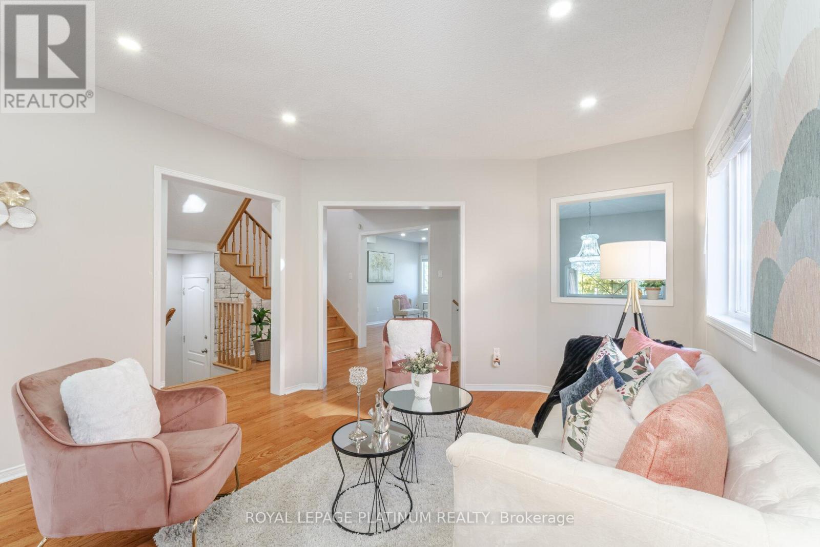 63 Culture Crescent, Brampton (Fletcher's Creek Village), Ontario  L6X 4X8 - Photo 6 - W12412137