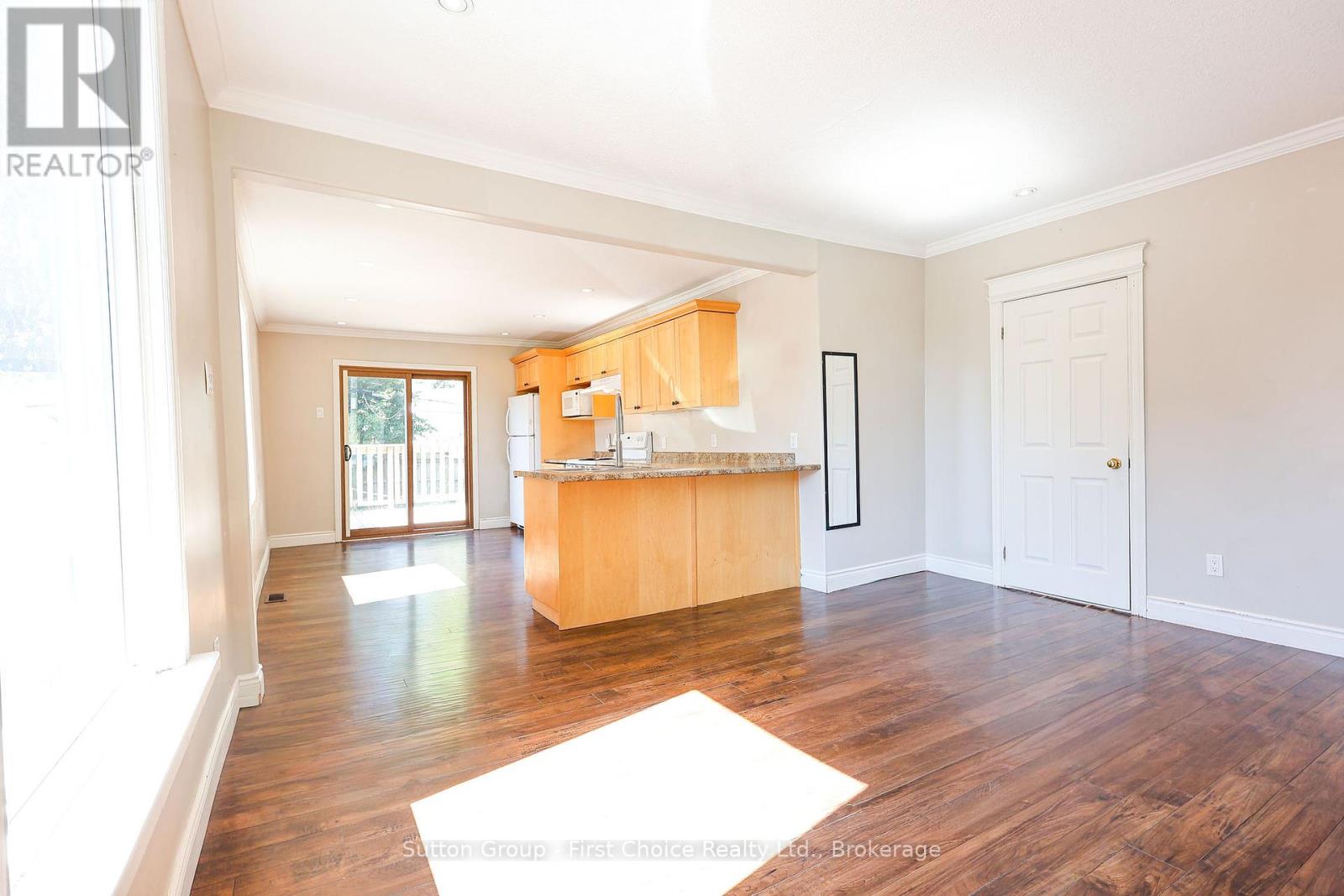 122 Trinity Street, Stratford, Ontario  N5A 4P6 - Photo 11 - X12108759