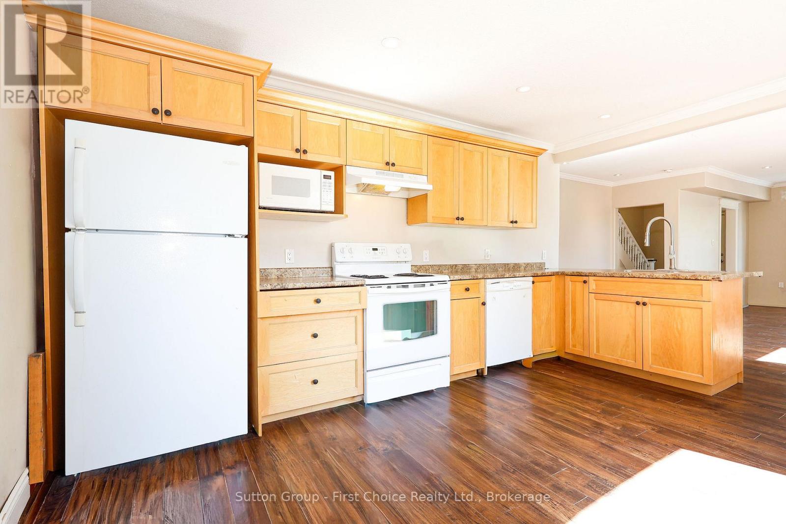 122 Trinity Street, Stratford, Ontario  N5A 4P6 - Photo 15 - X12108759