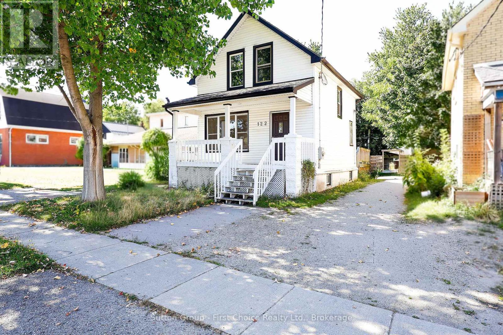 122 Trinity Street, Stratford, Ontario  N5A 4P6 - Photo 2 - X12108759