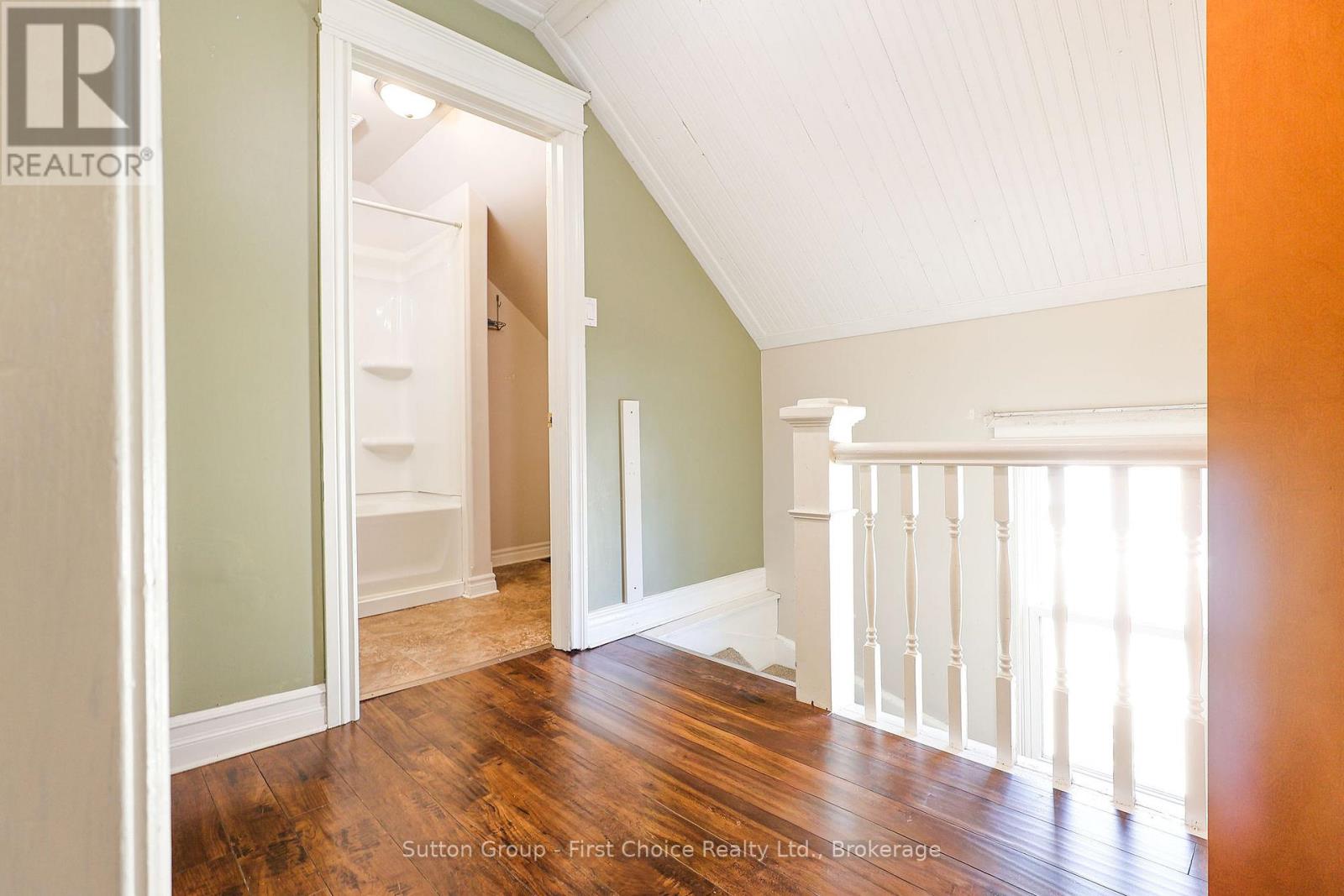 122 Trinity Street, Stratford, Ontario  N5A 4P6 - Photo 21 - X12108759