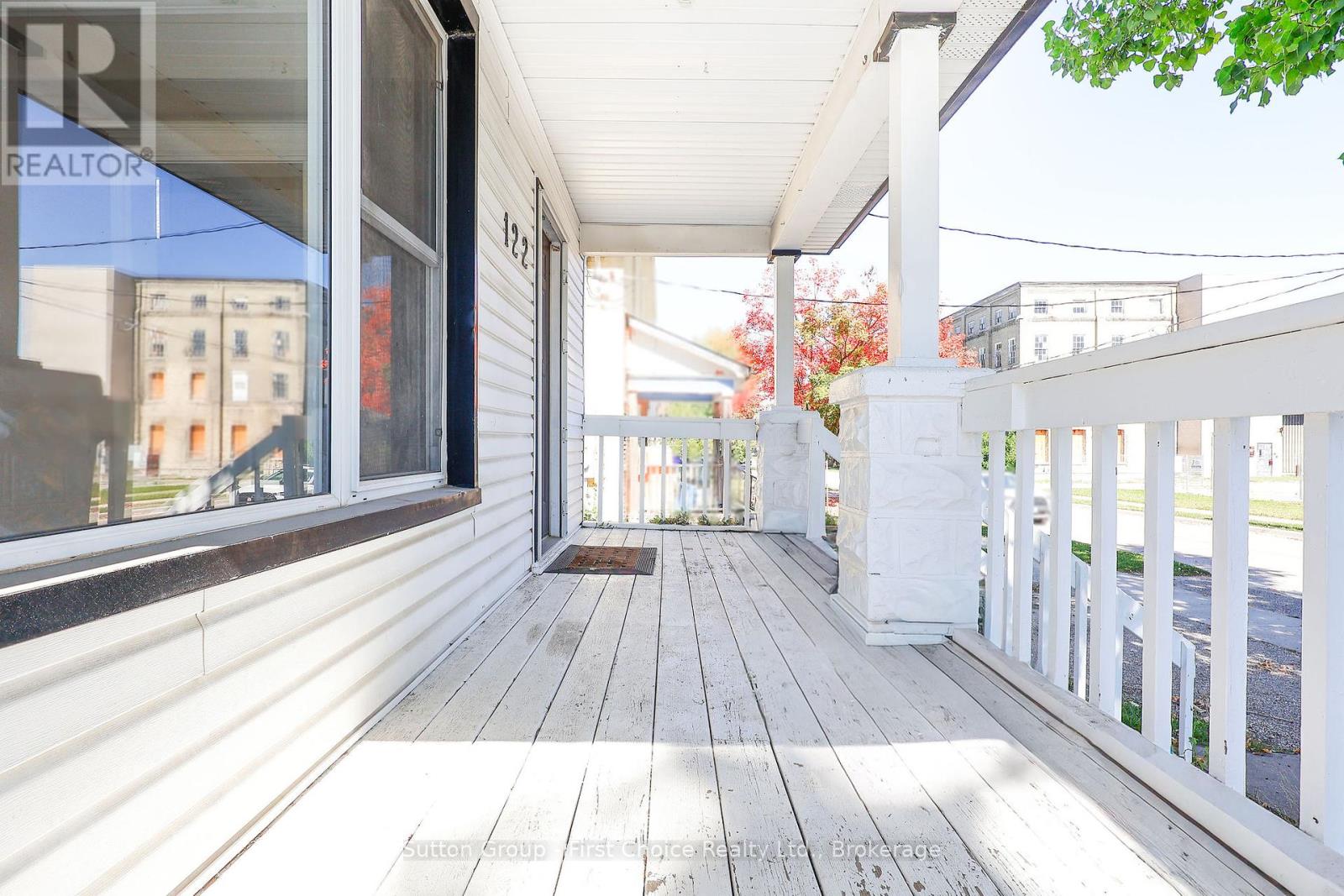 122 Trinity Street, Stratford, Ontario  N5A 4P6 - Photo 47 - X12108759