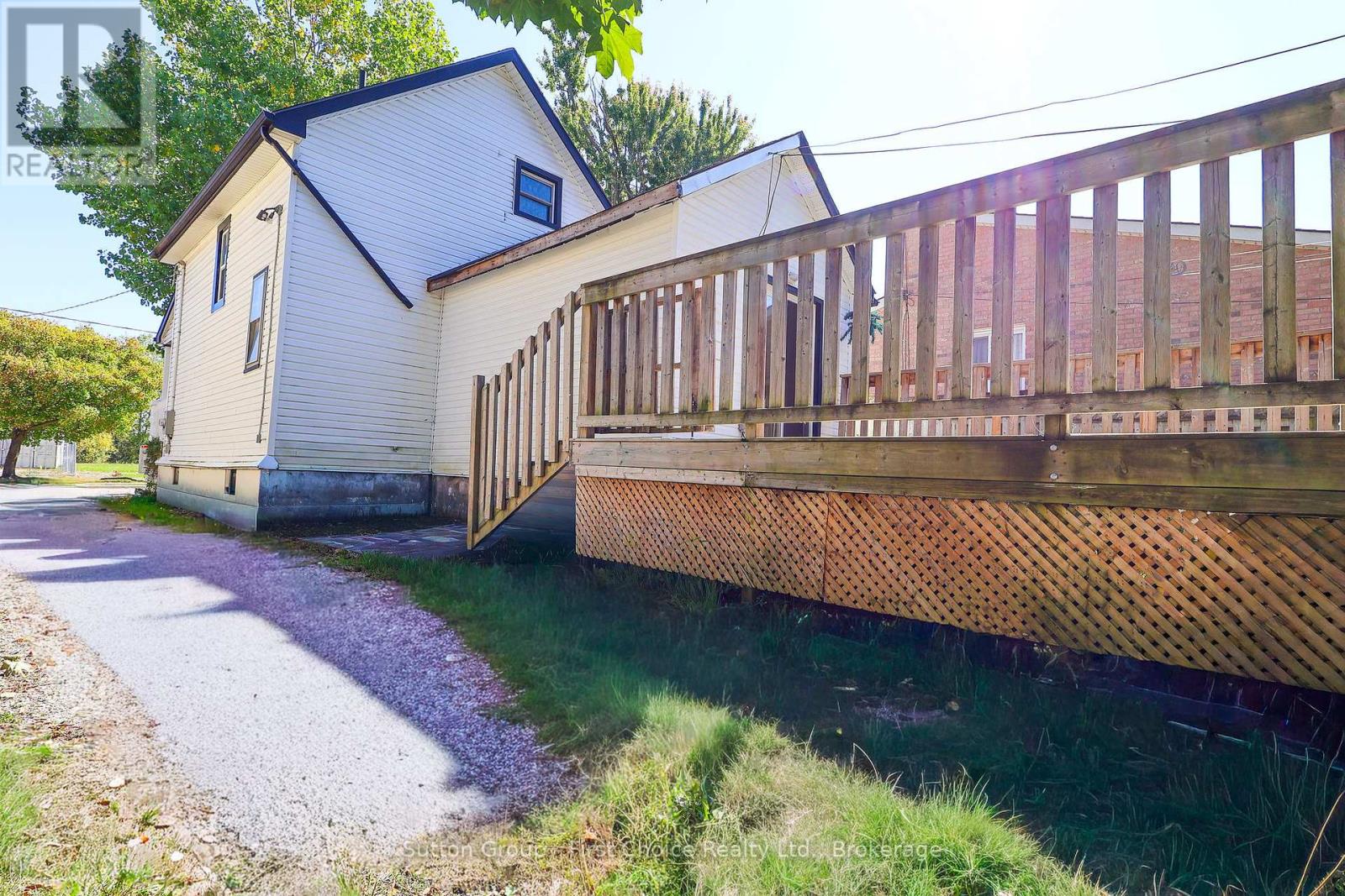 122 Trinity Street, Stratford, Ontario  N5A 4P6 - Photo 45 - X12108759
