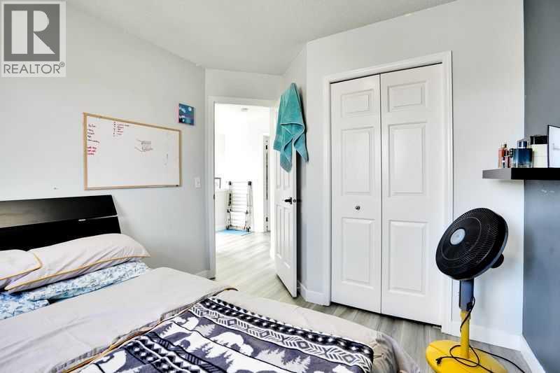 8 Martin Crossing Crescent Ne, Calgary, Alberta  T3J 3P3 - Photo 10 - A2257065