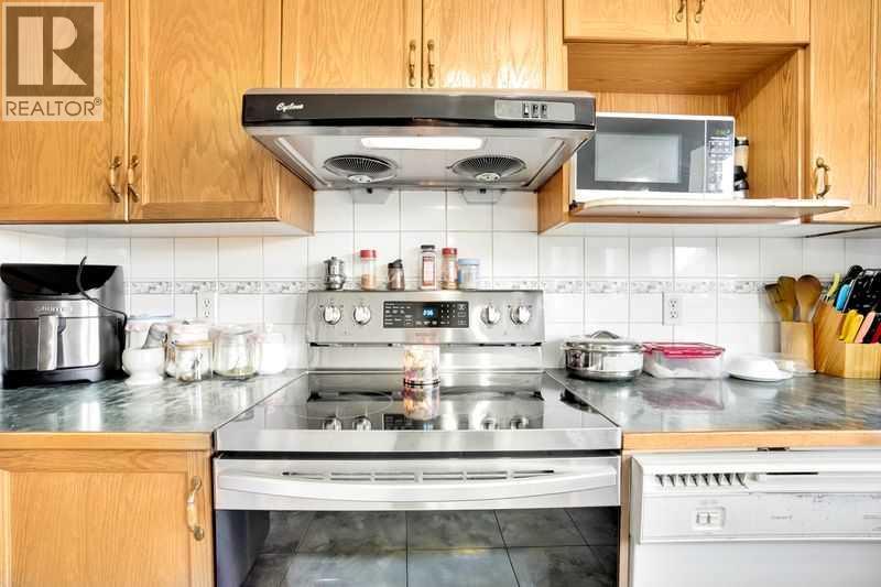 8 Martin Crossing Crescent Ne, Calgary, Alberta  T3J 3P3 - Photo 11 - A2257065