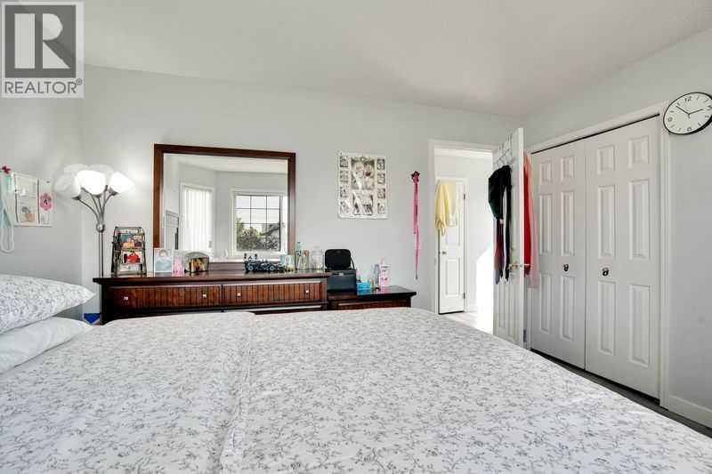 8 Martin Crossing Crescent Ne, Calgary, Alberta  T3J 3P3 - Photo 21 - A2257065