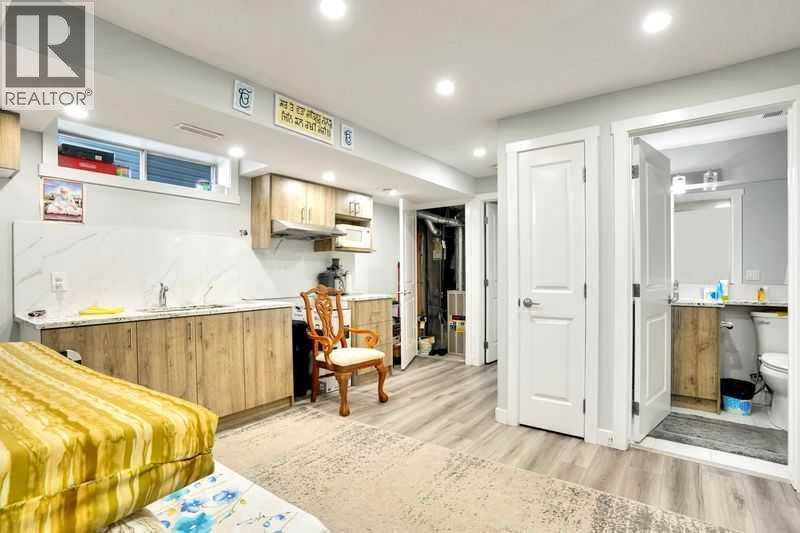 8 Martin Crossing Crescent Ne, Calgary, Alberta  T3J 3P3 - Photo 6 - A2257065