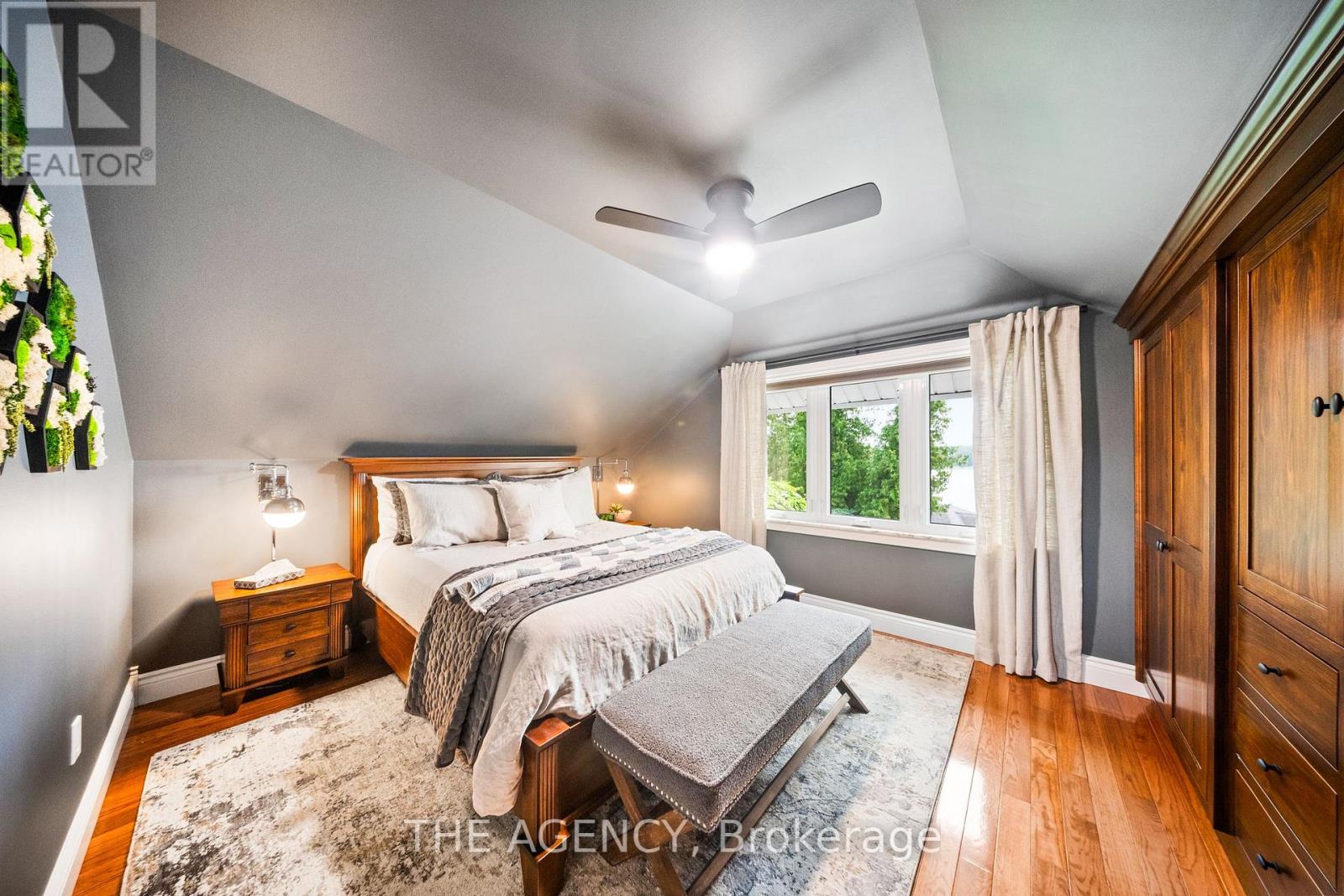 9 Lake Avenue E, Puslinch, Ontario  N3C 2V4 - Photo 18 - X12381174
