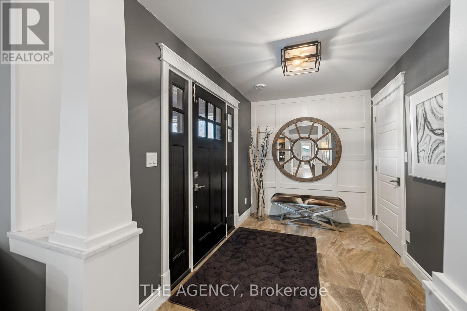 9 Lake Avenue E, Puslinch, Ontario  N3C 2V4 - Photo 3 - X12381174