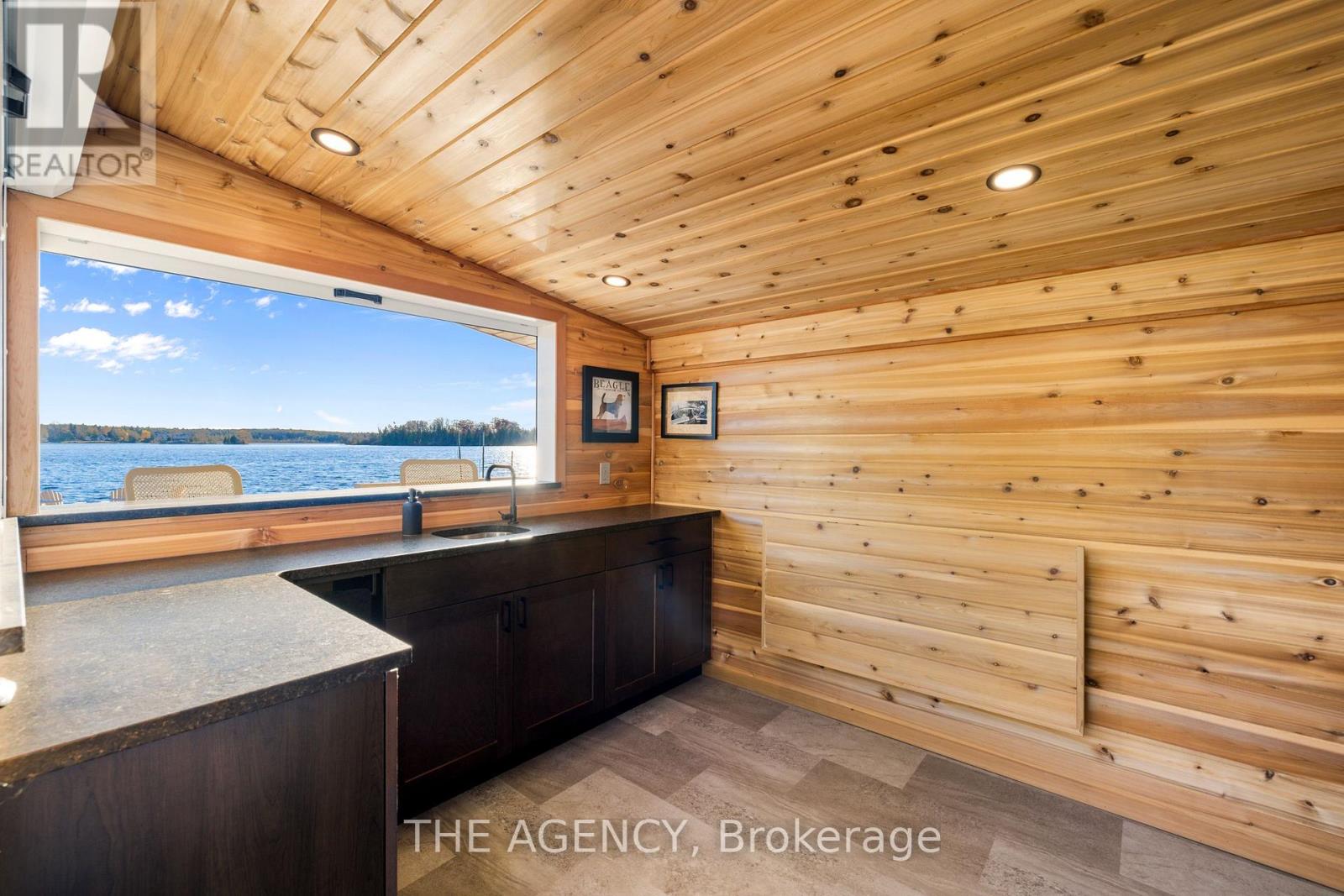 9 Lake Avenue E, Puslinch, Ontario  N3C 2V4 - Photo 34 - X12381174