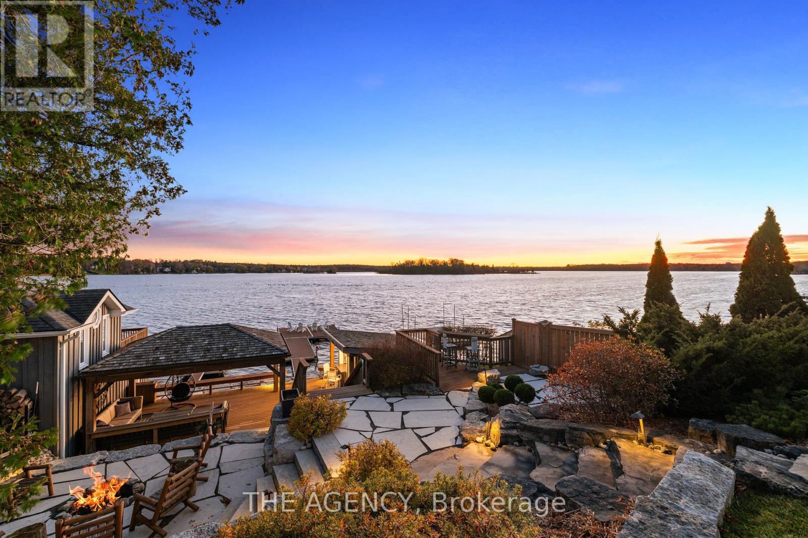 9 Lake Avenue E, Puslinch, Ontario  N3C 2V4 - Photo 41 - X12381174