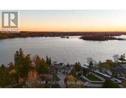 9 LAKE AVENUE E, Puslinch, Ontario